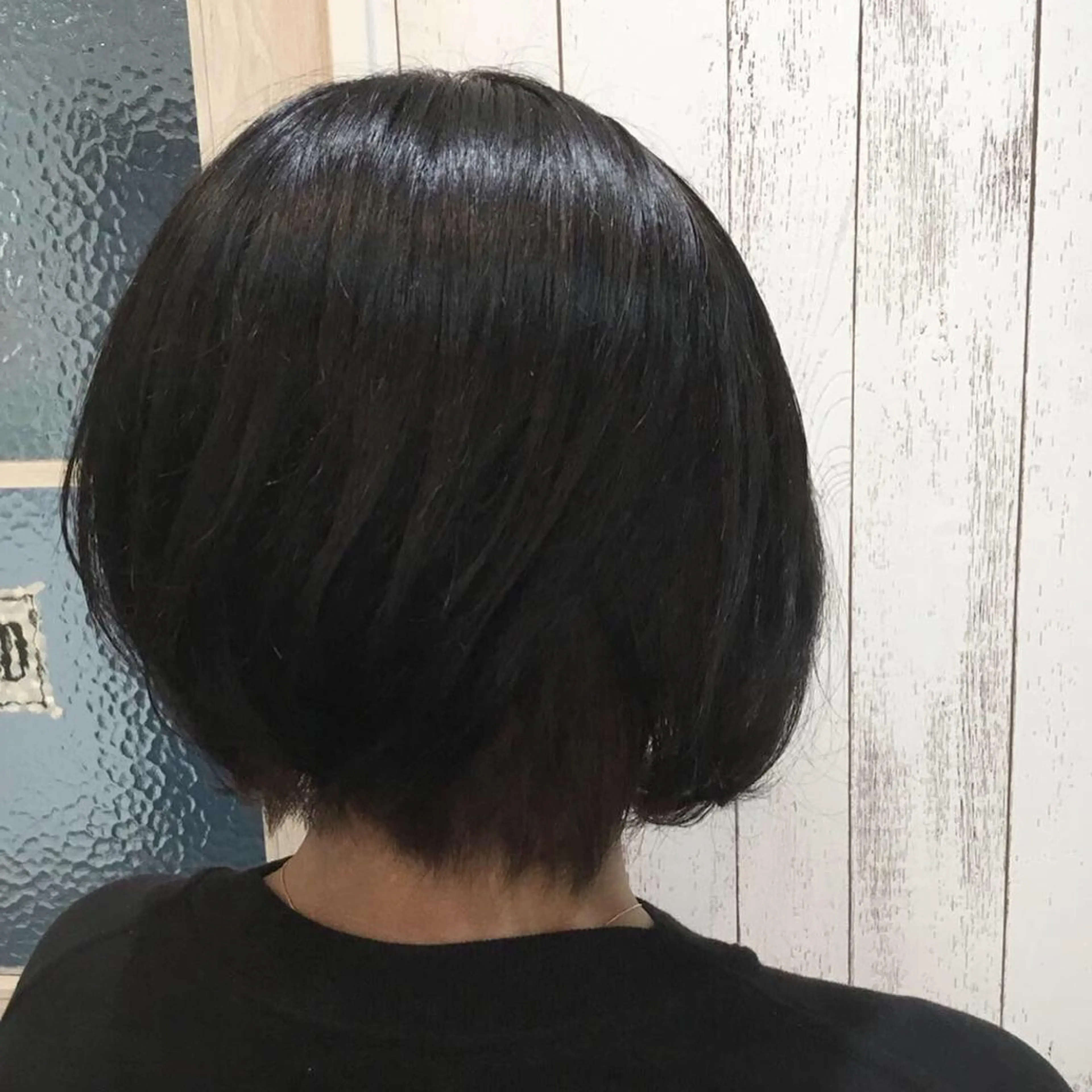 ショート カラー embrace エンブレイスのヘアスタイル