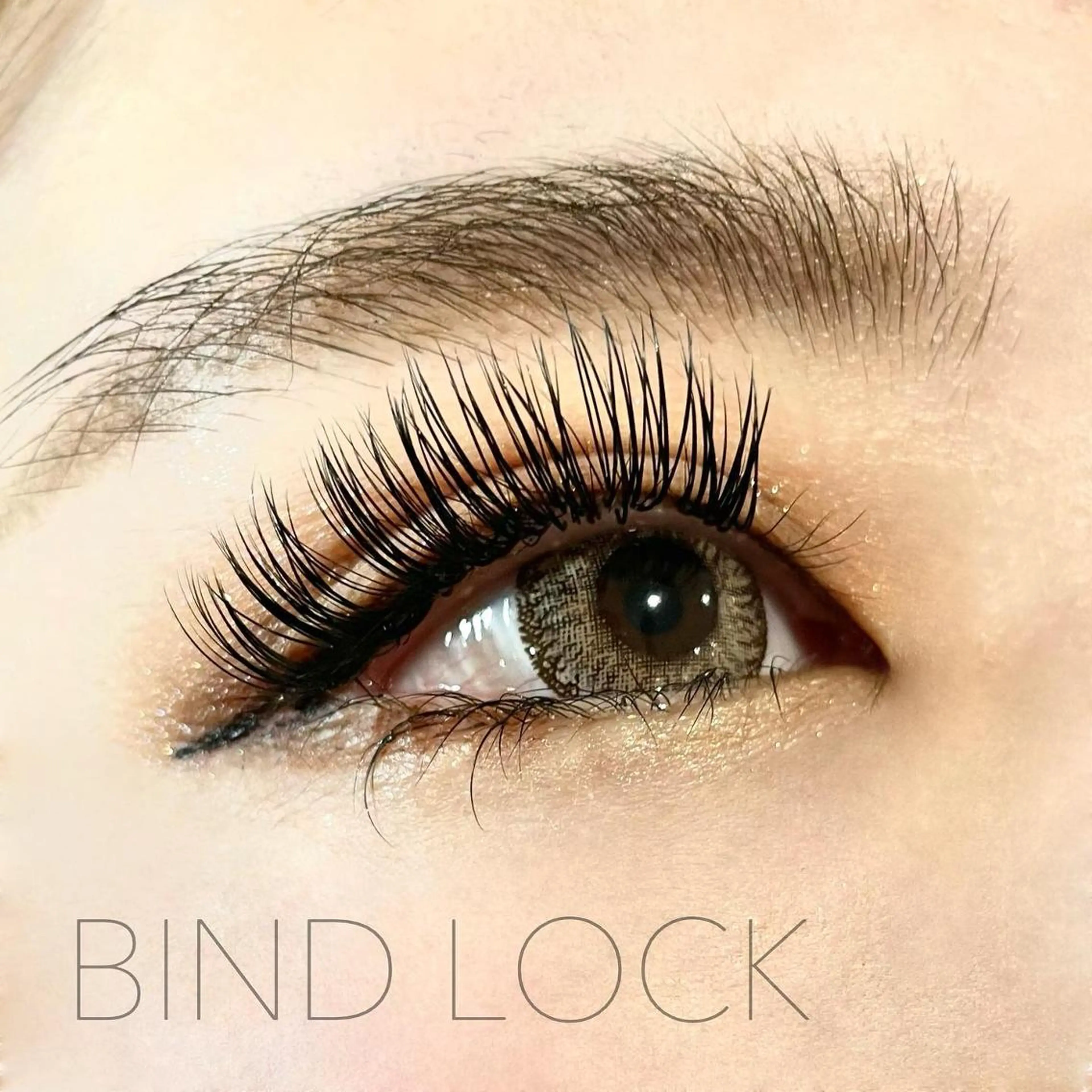 ネイル マツエク・マツパ バインドロック Cat's eye TOKYO 新宿店のネイルデザイン