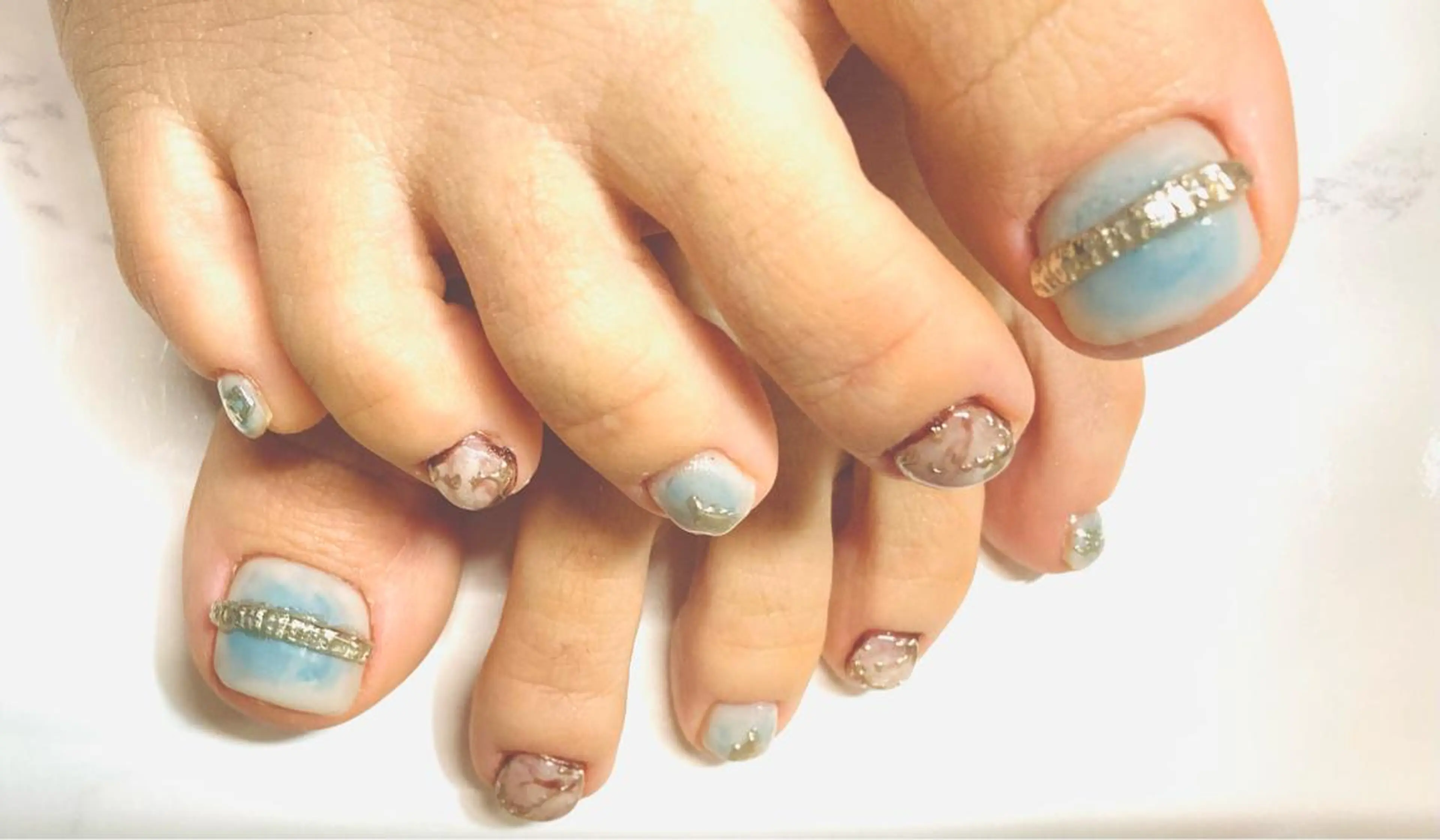 ネイル フットネイル one nailsalonのネイルデザイン