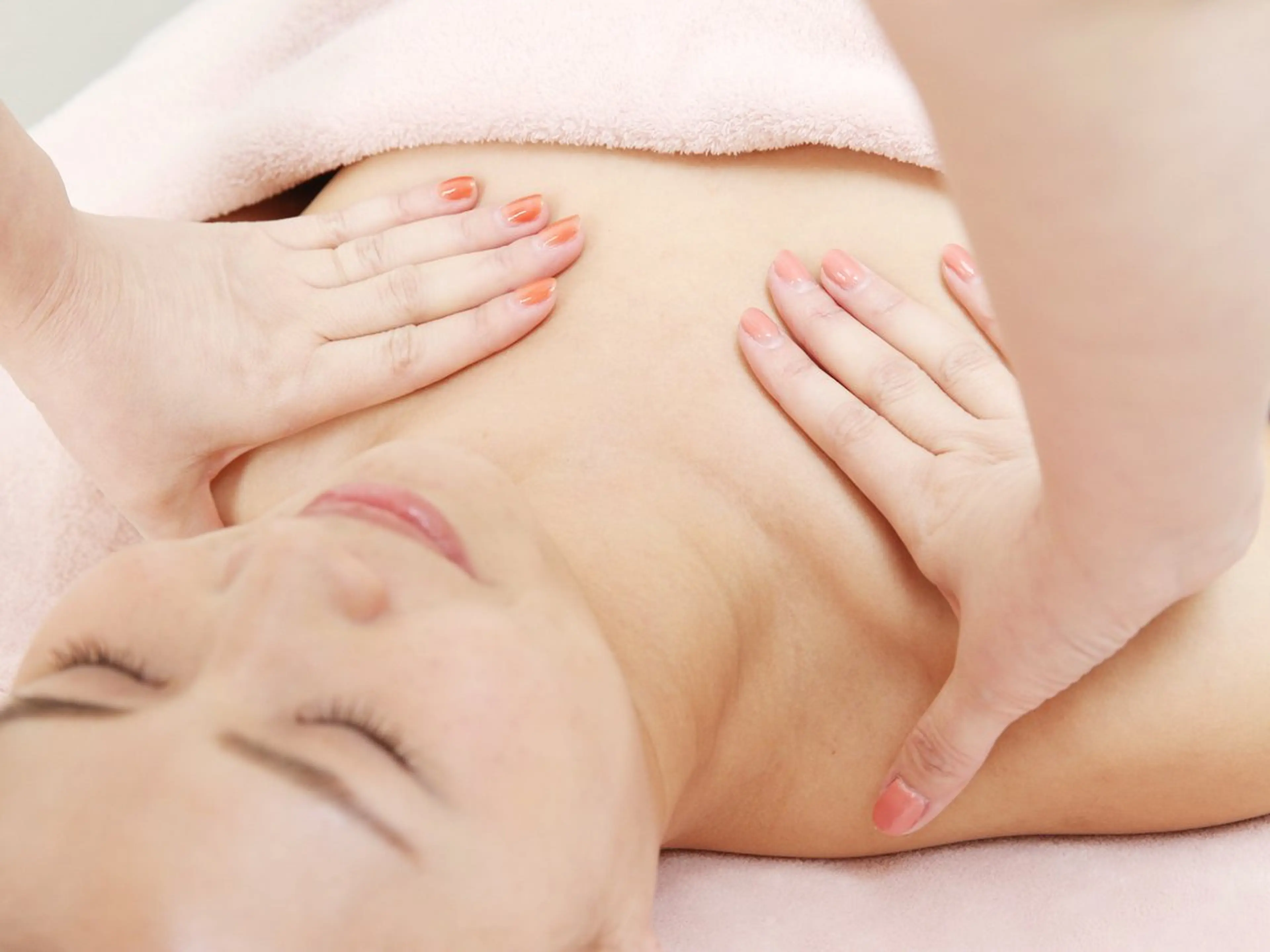 メナード ラベンダー タカダフミヨのエステ・リラクイメージ