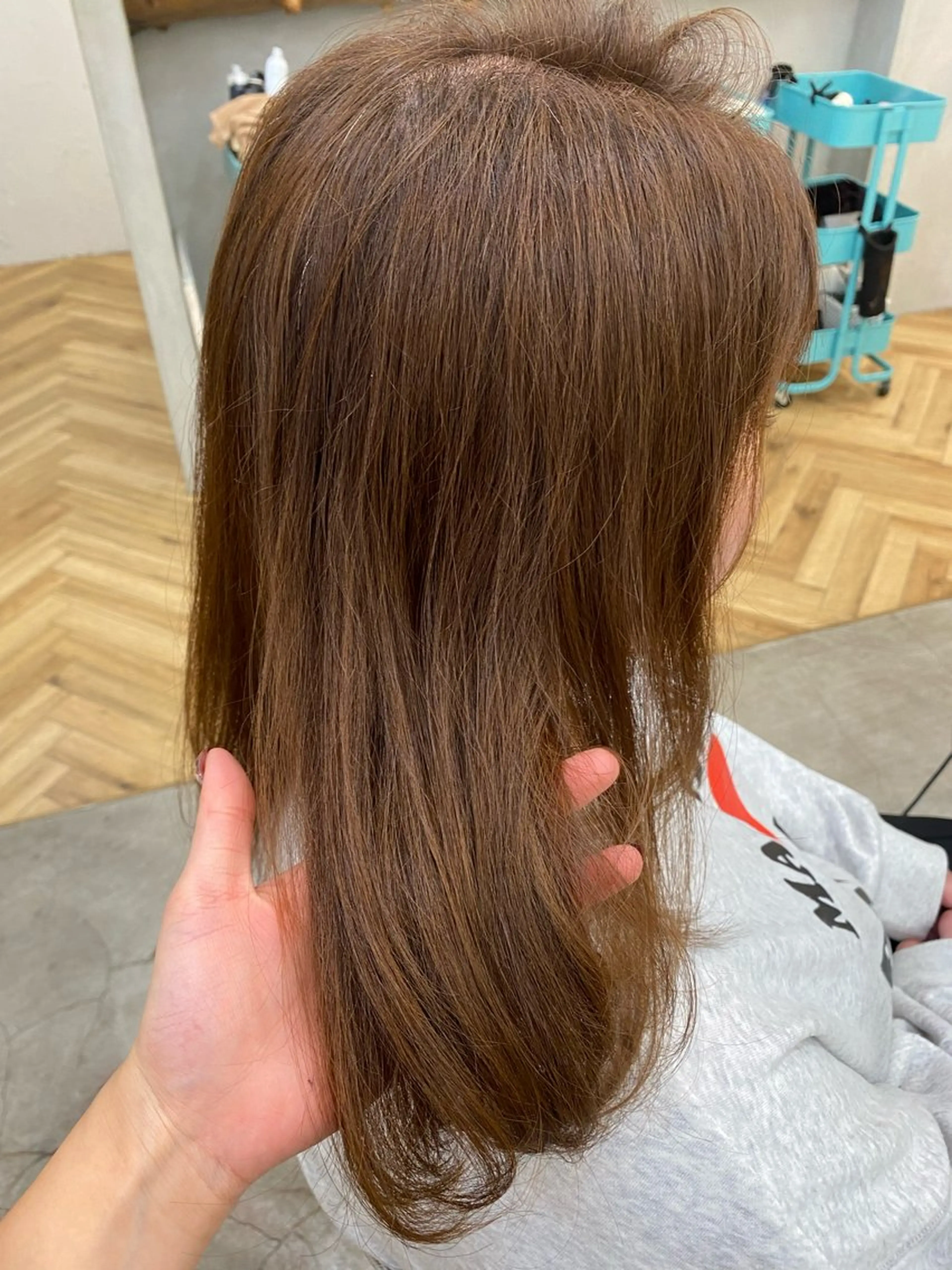 ミディアム カラー ベージュカラー ROMMY所属・似合わせヘア 💇🏻‍♀/マリアのヘアスタイル