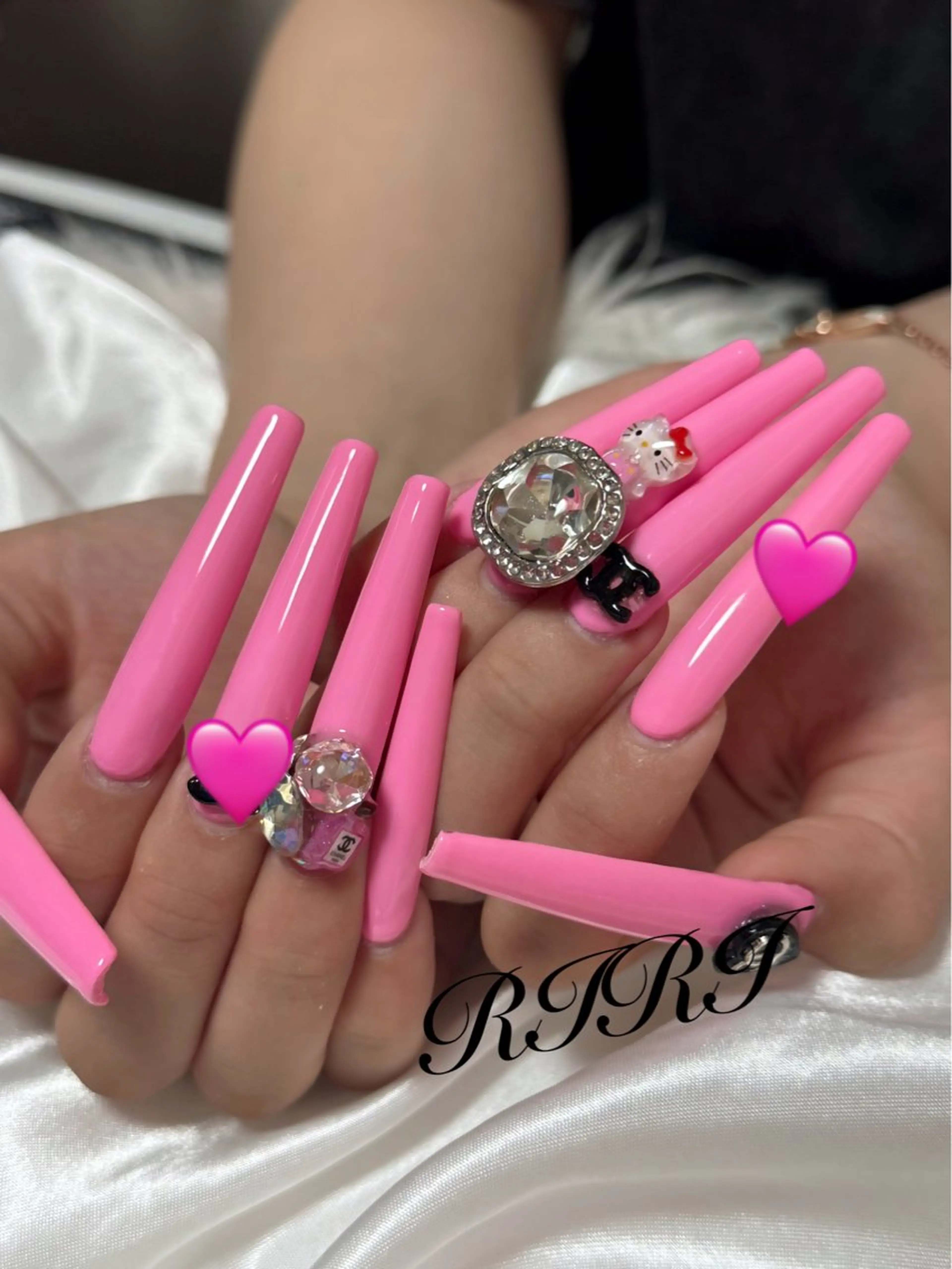 ネイル フレンチネイル ジェルネイル ロングネイル スカルプネイル シンプルネイル ハンドネイル riri オーナーのネイルデザイン