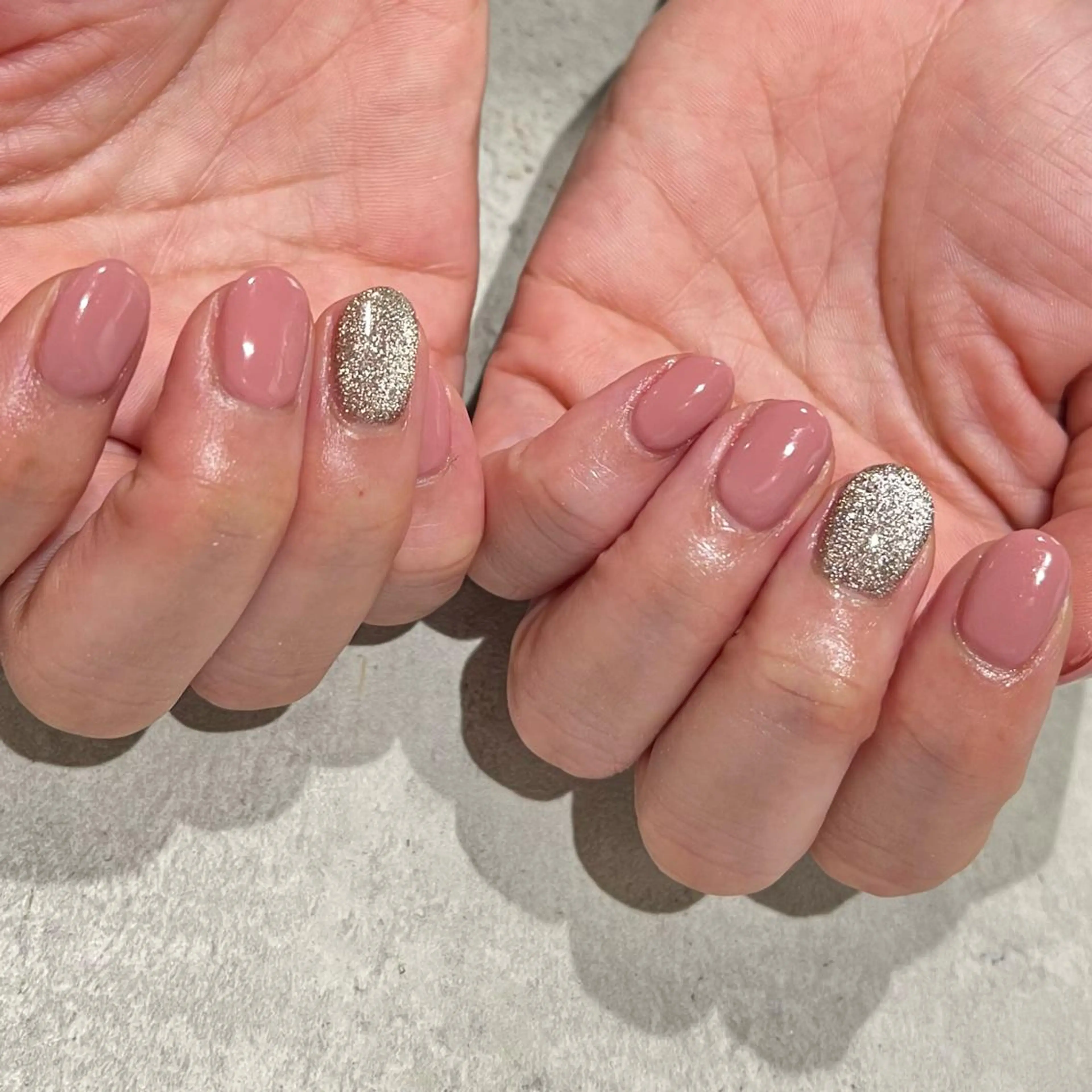 ネイル マグネットネイル ハンドネイル Nico所属・Nico🌛 Karenのネイルデザイン