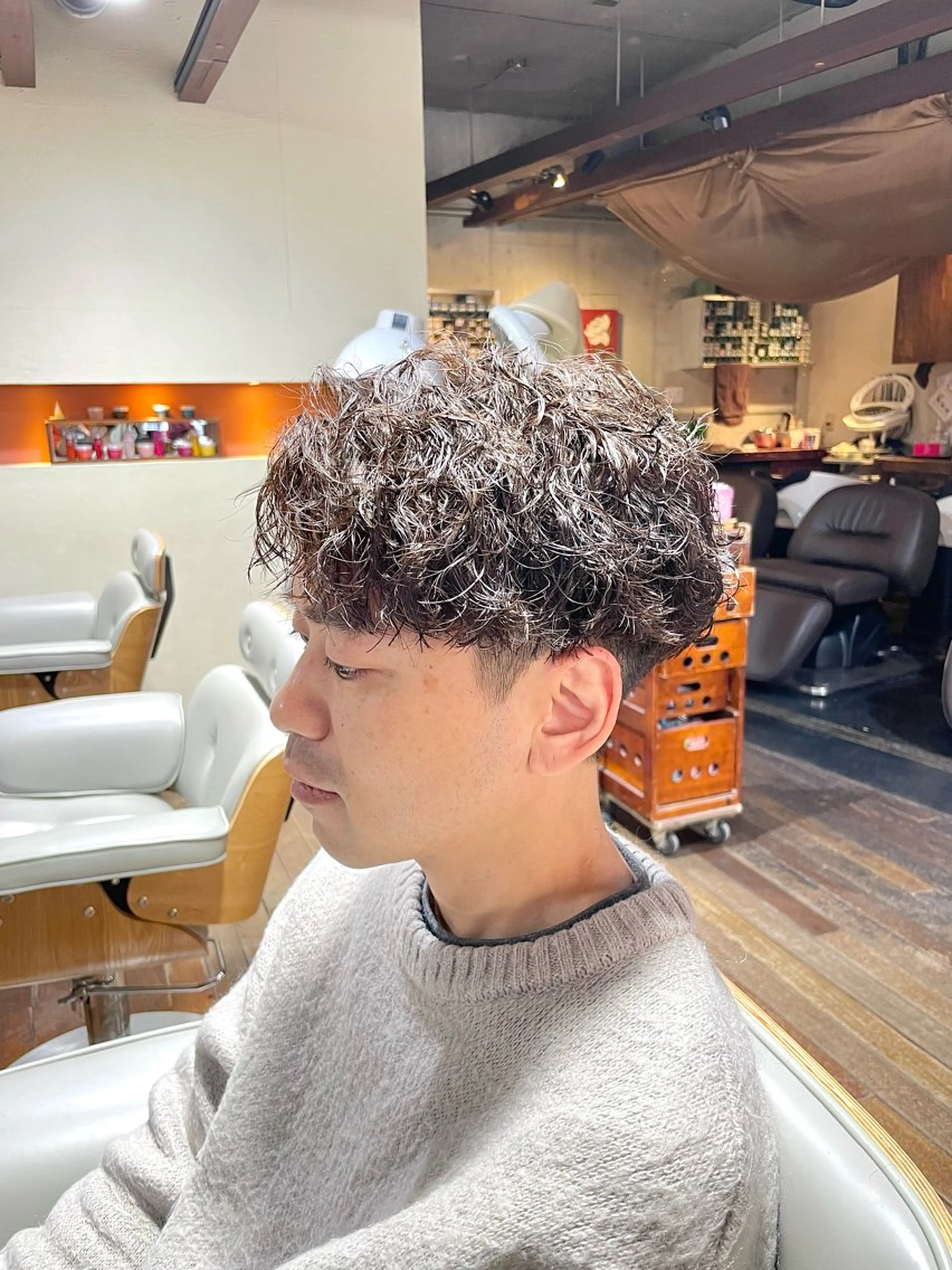 パーマ メンズ メンズパーマ メンズツイストパーマ ツイストパーマ カット パーマ 横山 亮太のヘアスタイル