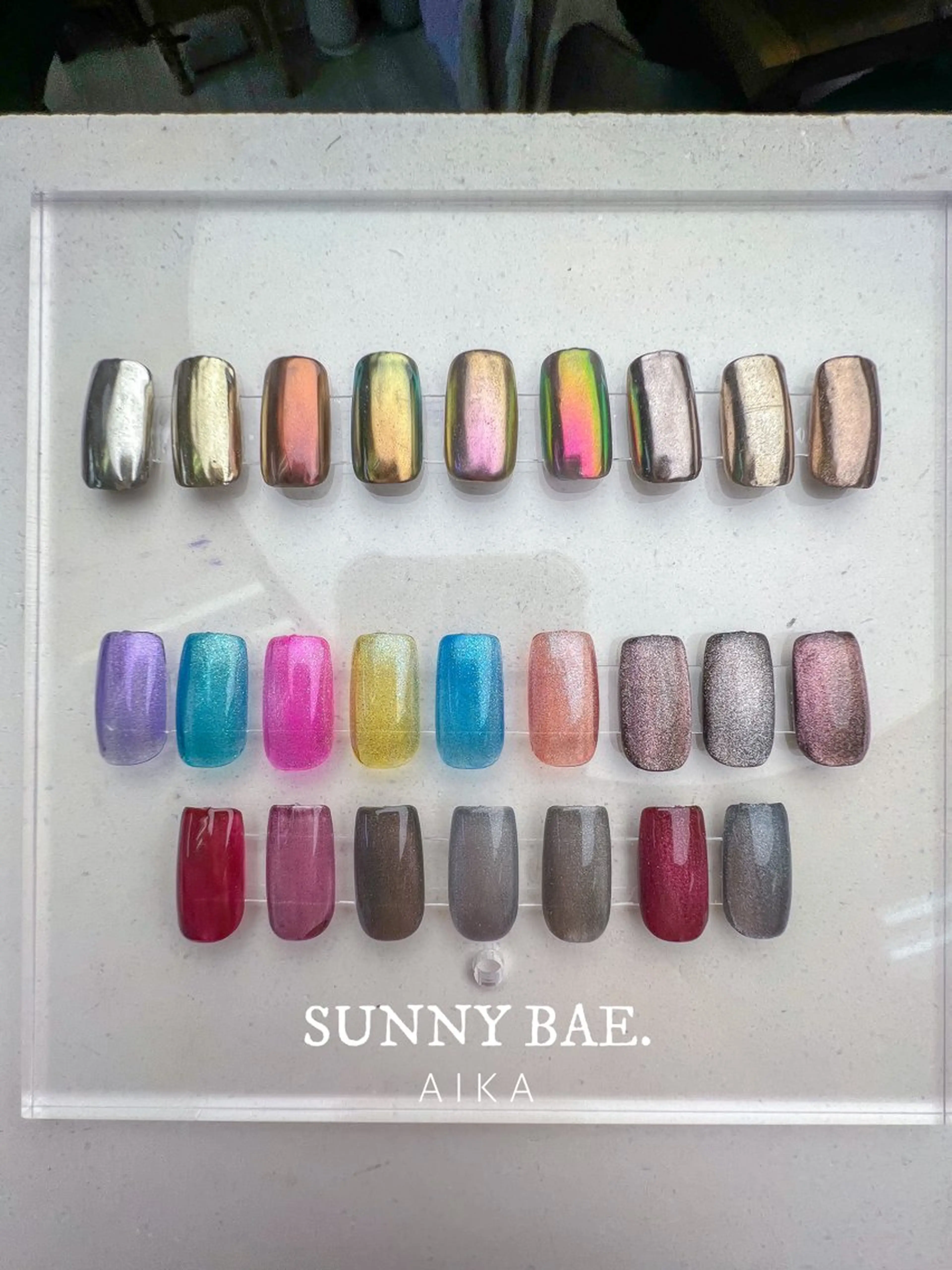 ネイル ジェルネイル キラキラネイル ロングネイル マグネットネイル ミラーネイル Made By AIKAのネイルデザイン