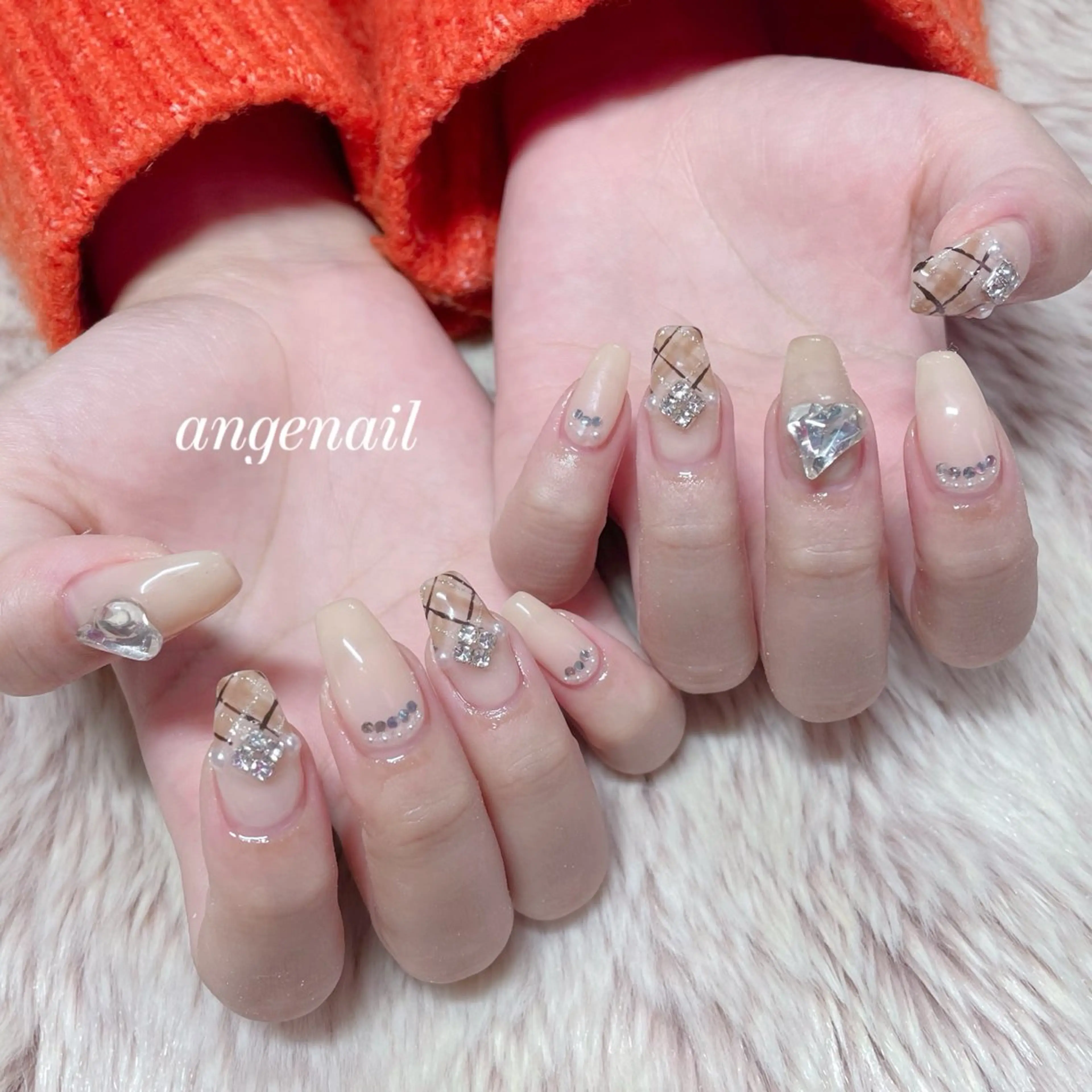 ネイル ハンドネイル オーナーネイリスト MAKIのネイルデザイン