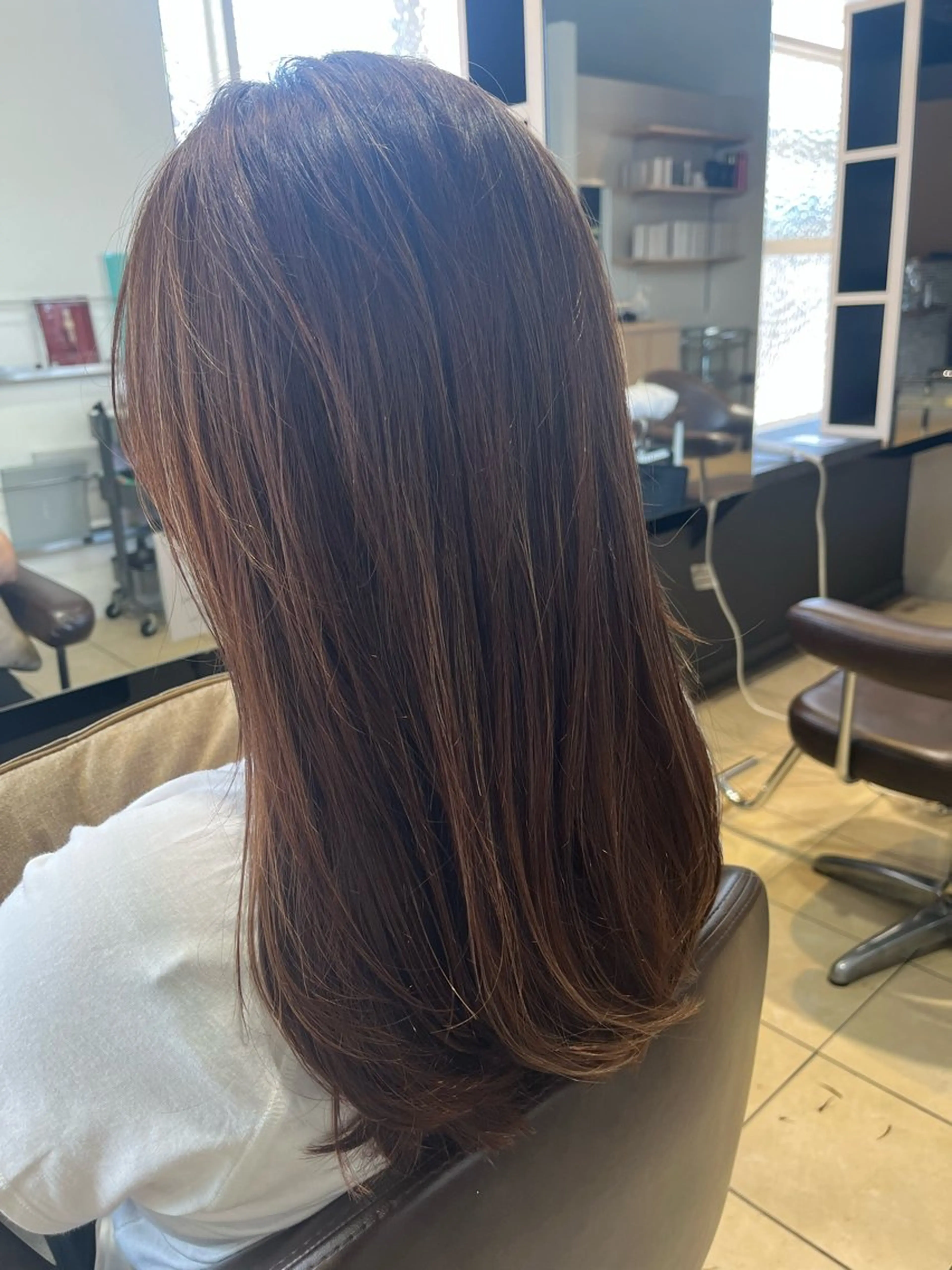 カラー ハイライトカラー 。 sachiのヘアスタイル