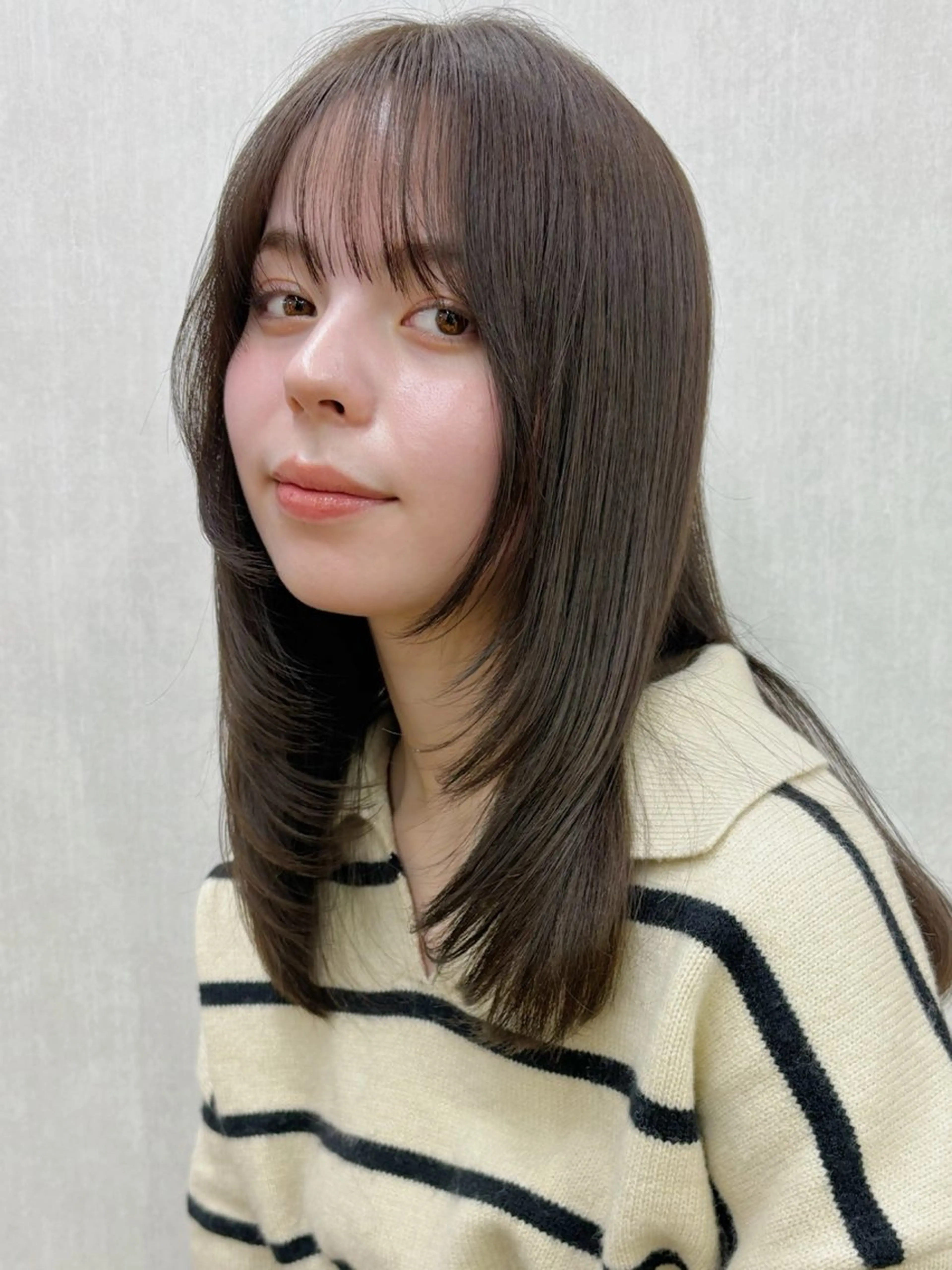 ミディアム ミディアムレイヤー レイヤーカット カット ヘアカラー ボブ/ミディアム 親しみやすさ/さくらのヘアスタイル