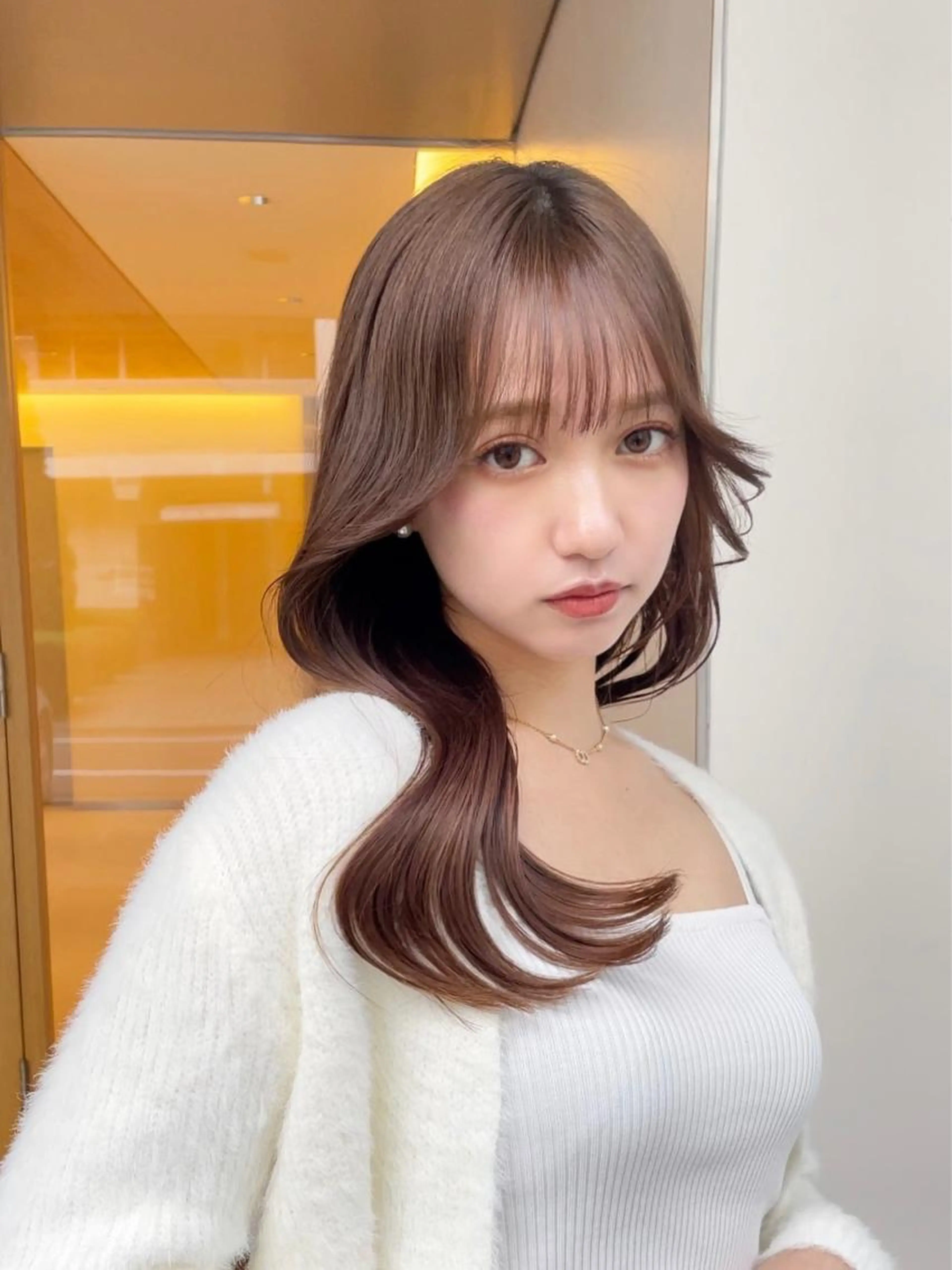 ✨平日限定✨顔周り韓国風小顔カット＋艶カラー＋スタイリング✧︎前処理トリートメント付き✧︎の写真