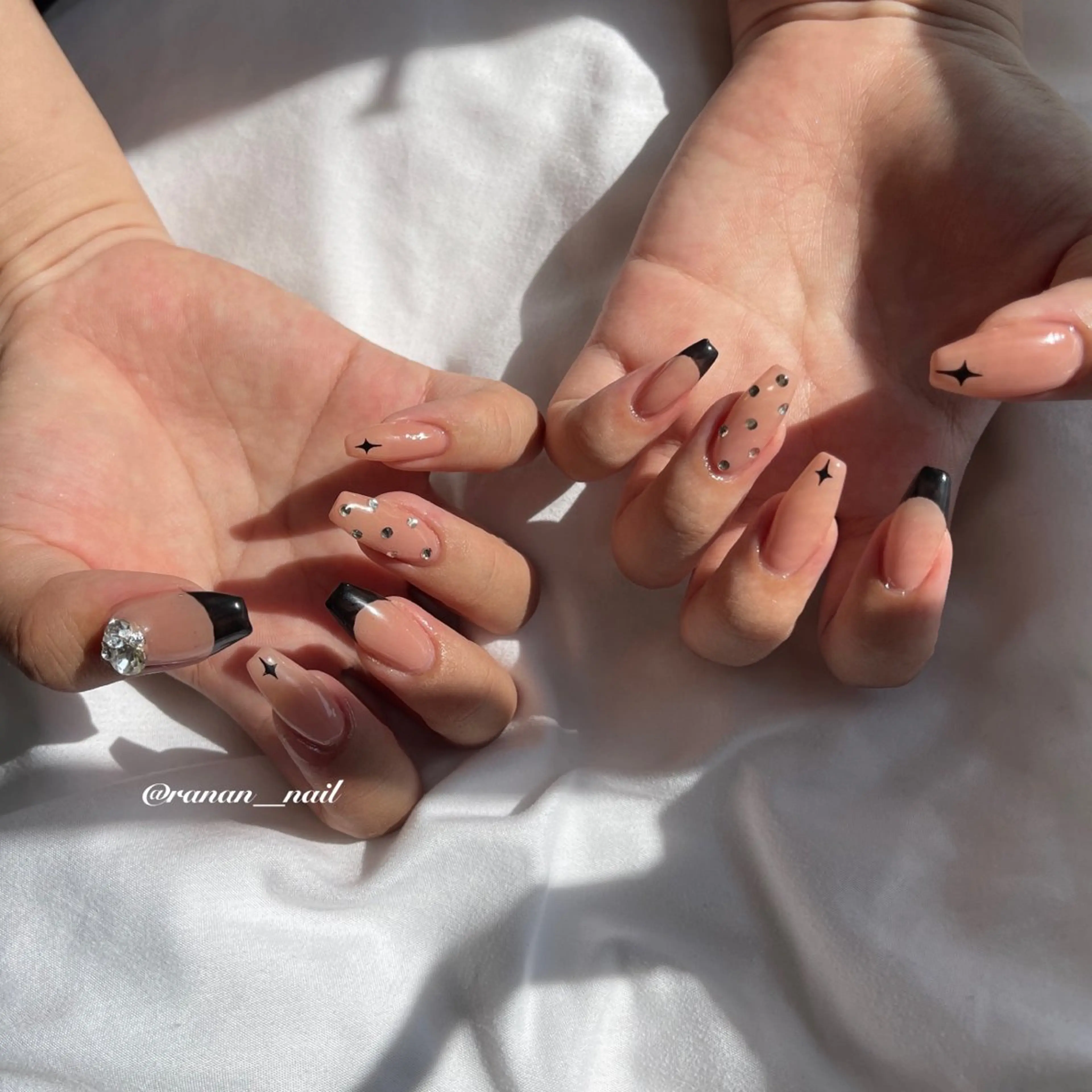 ネイル 長さ出し 𝓇𝒶𝓃𝒶𝓃 𝓃𝒶𝒾𝓁のネイルデザイン