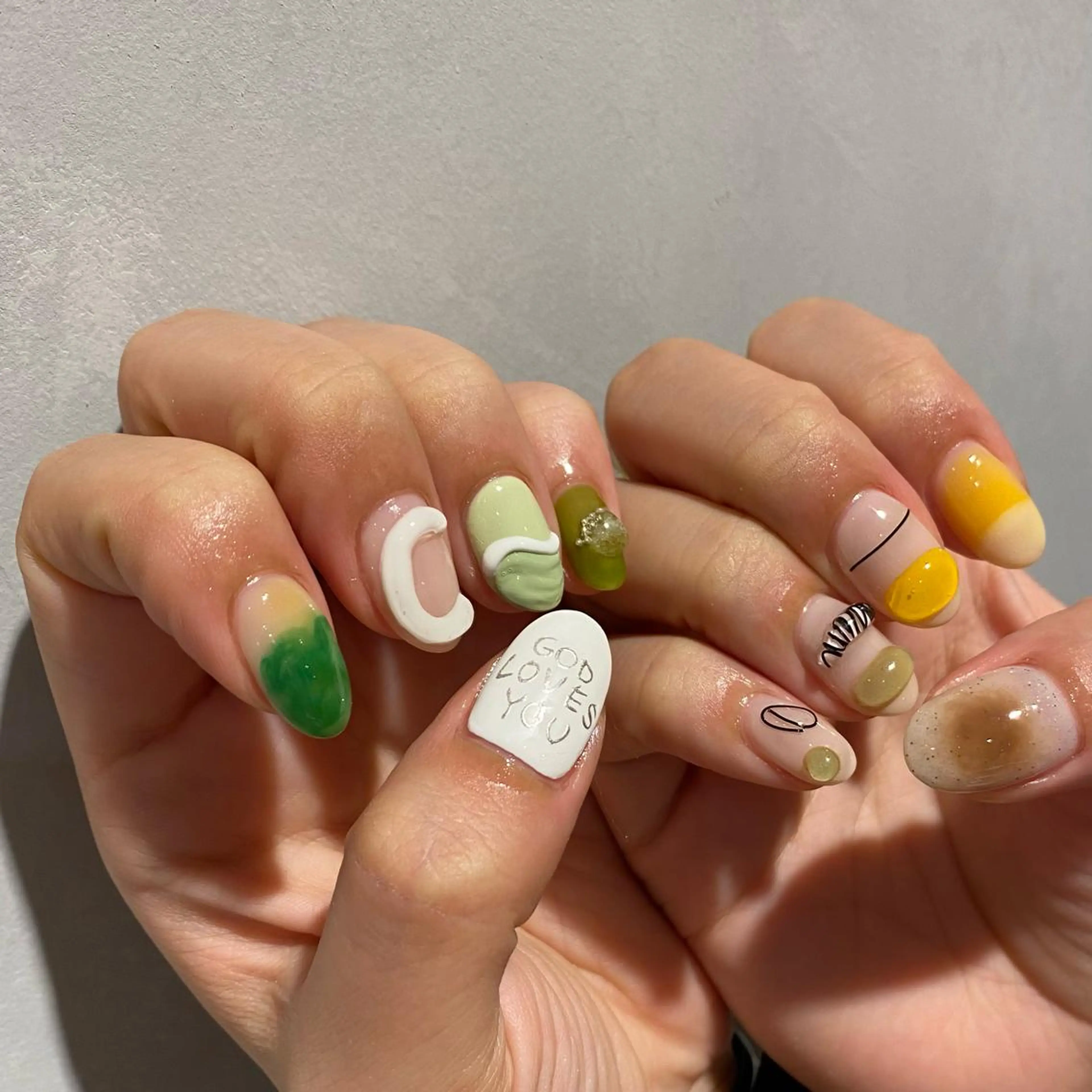 ネイル ニュアンスネイル ハンドネイル RINO AMANE nailのネイルデザイン