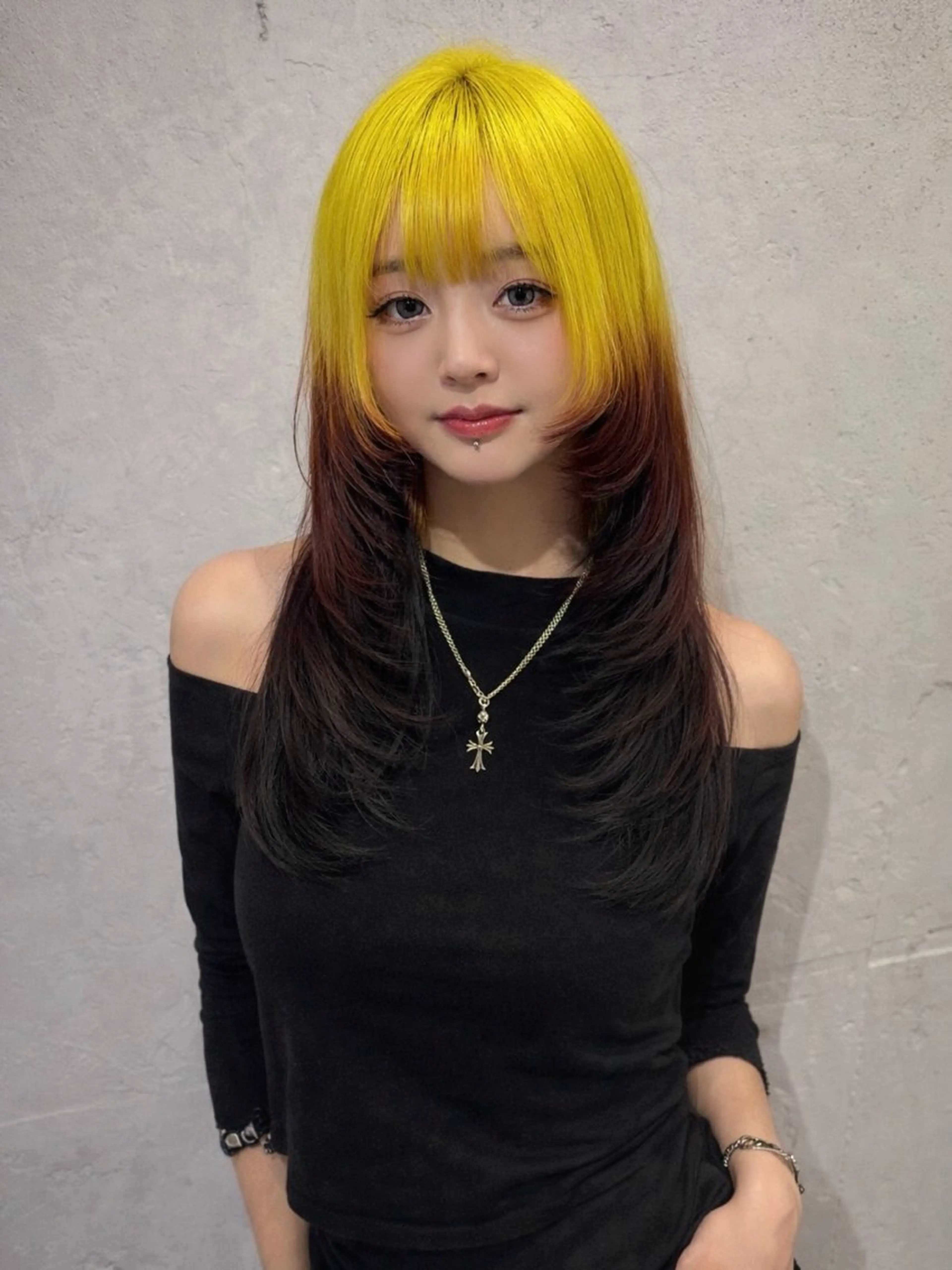 カラー ヘアアレンジ ヘアカラー トリートメント ヘッドスパ ヘアセット 韓国レイヤーカット /韓国トレンドカラーのヘアスタイル