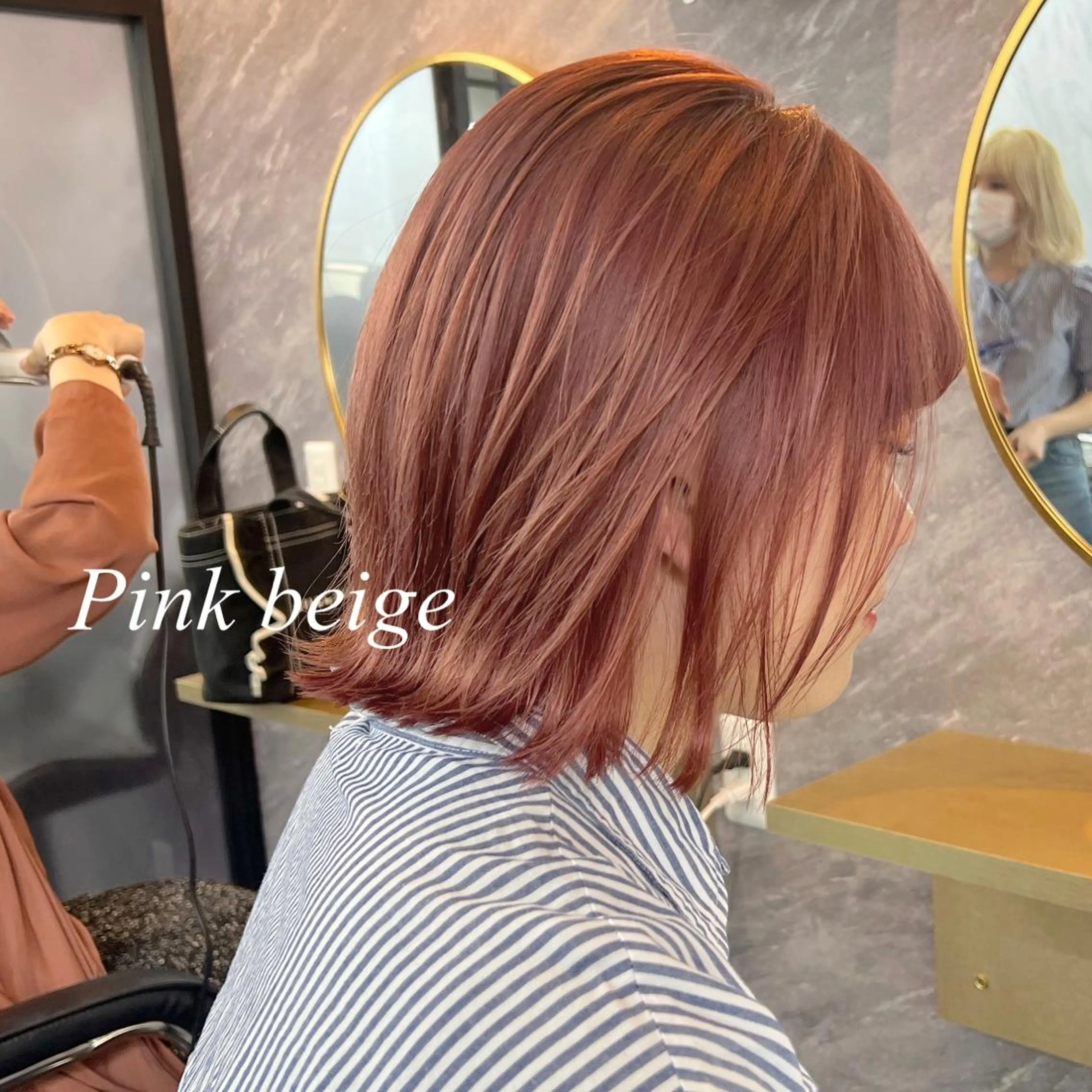 ショート カラー シールエクステ ハイトーンカラー エクステ ヘアカラー シールエクステ特化 ハイトーン、NANAのヘアスタイル