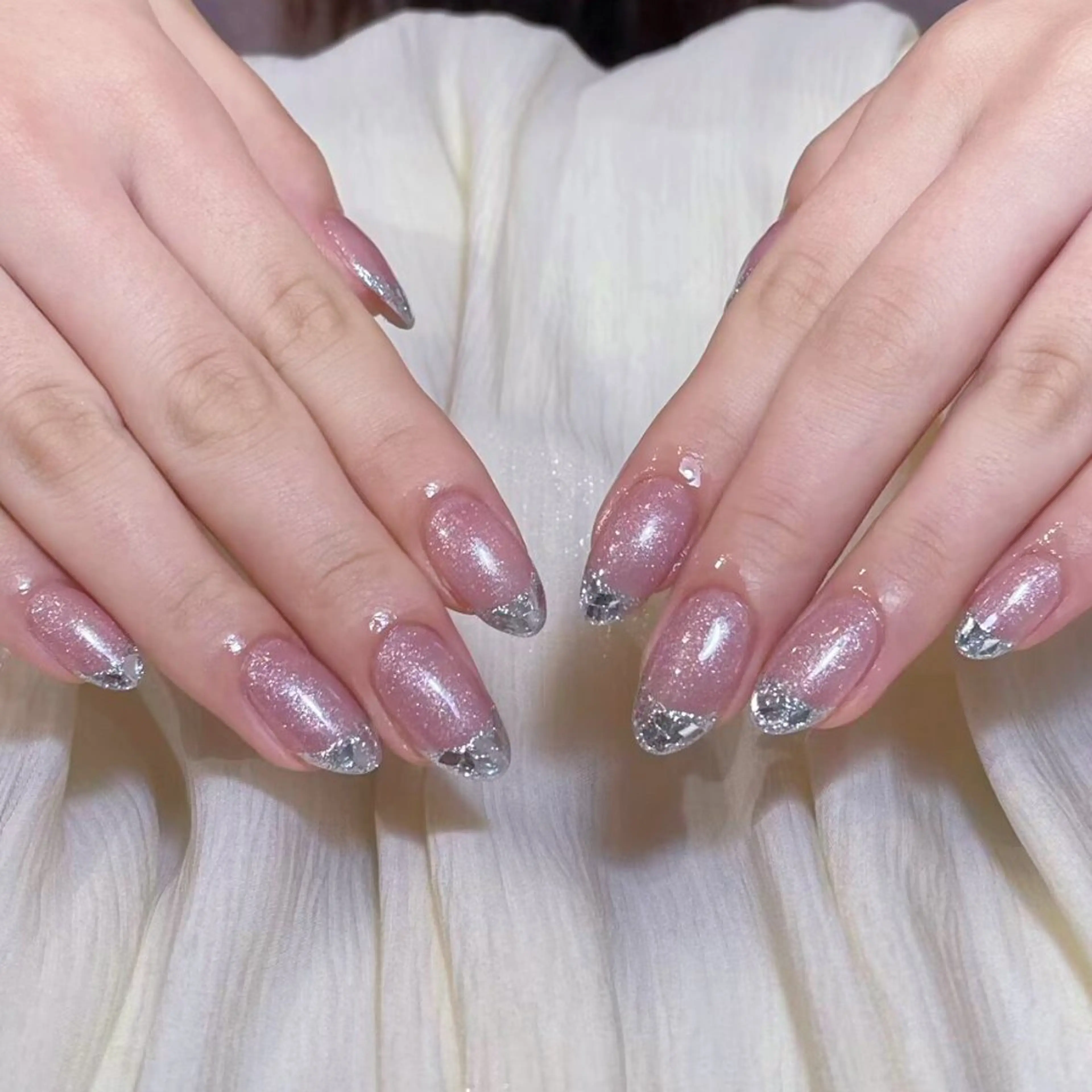 ネイル アートネイル オーロラネイル ガーリー キラキラネイル 韓国ネイル ハンドネイル Una EWAのネイルデザイン