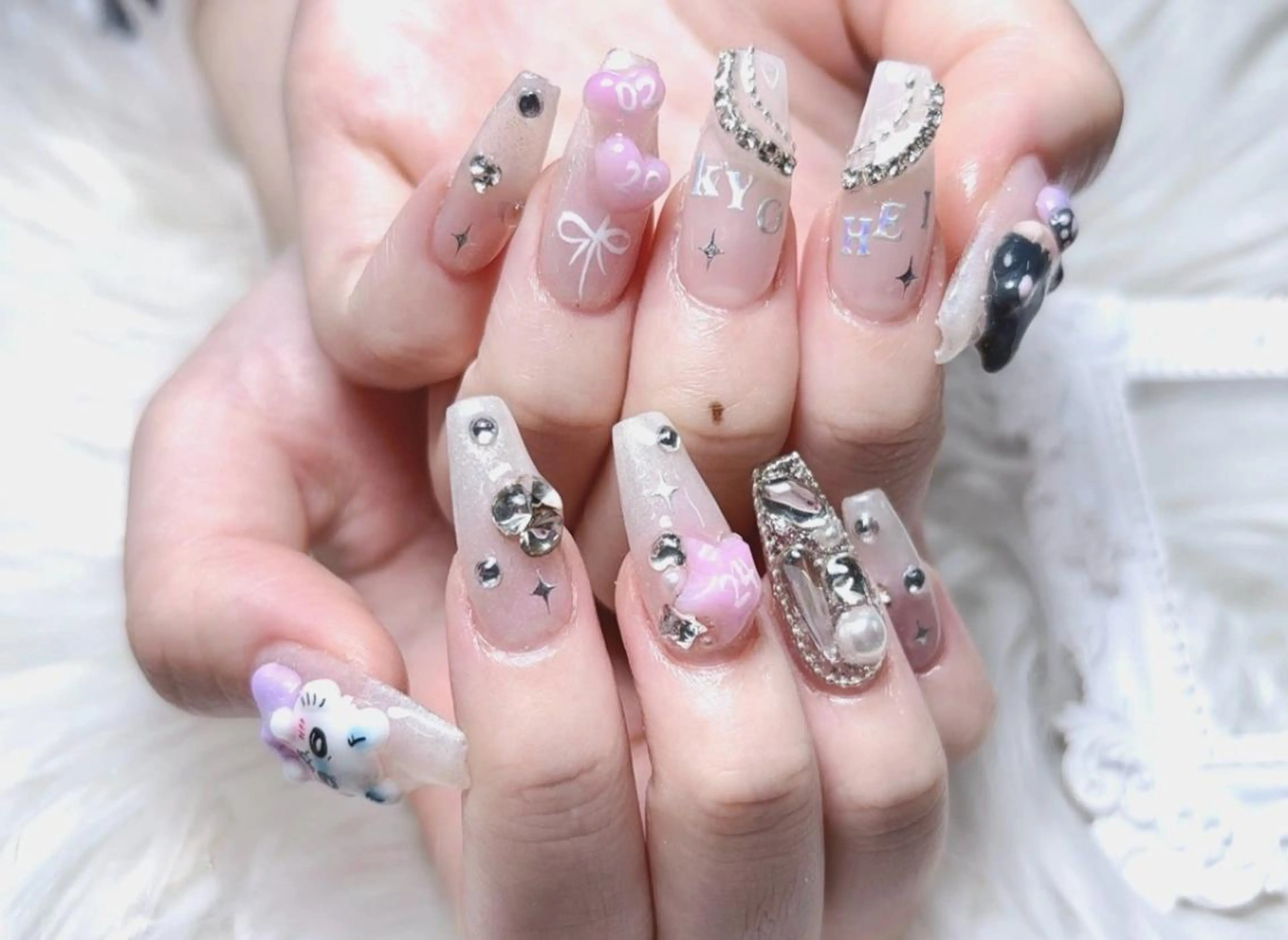 ネイル キラキラネイル 韓国ネイル オフィスネイル ハンドネイル ハンドケア For U nail スカルプ専門店のネイルデザイン