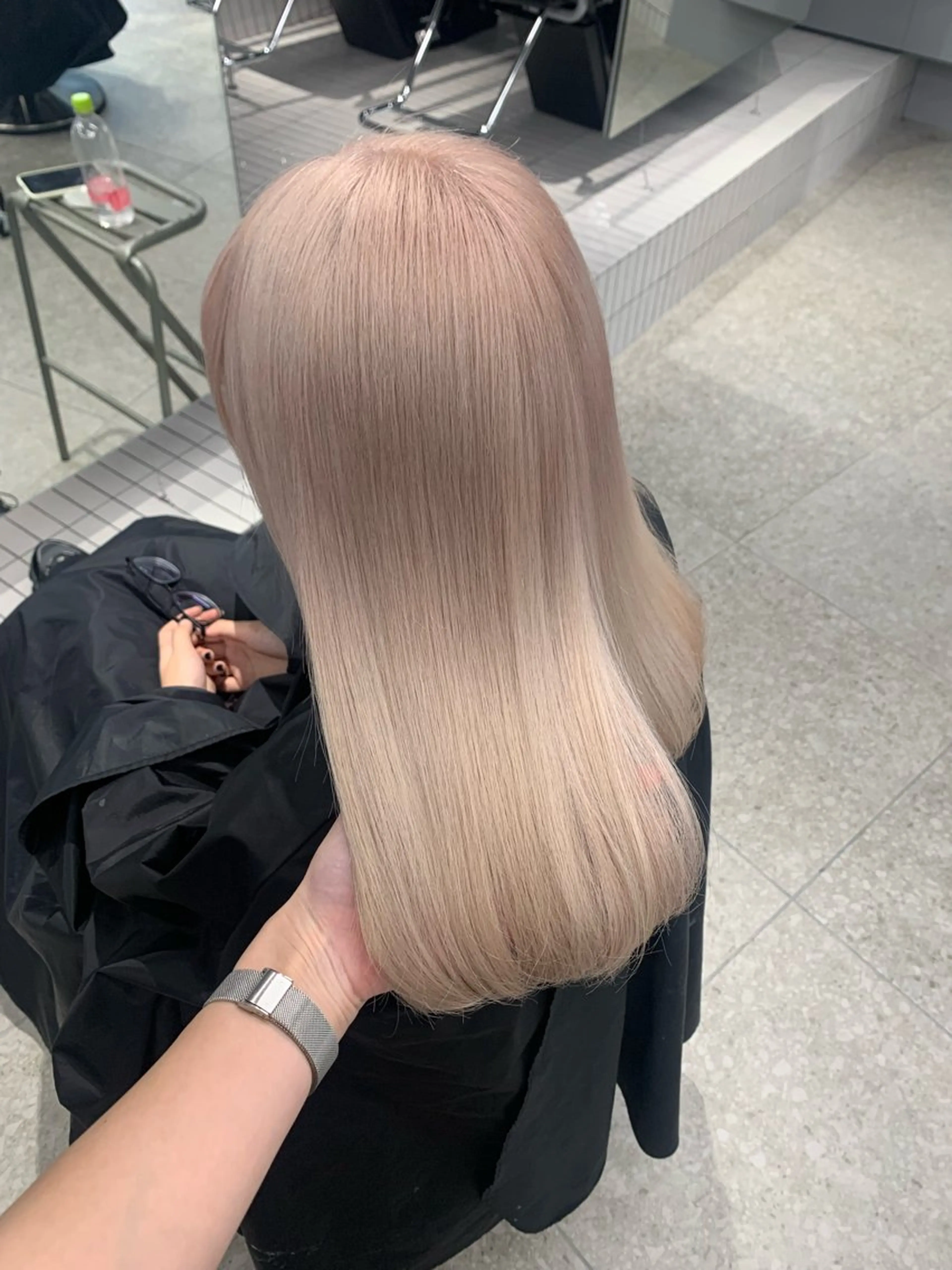 カラー ヘアカラー トリートメント PELE ハイトーン 児玉 大翔のヘアスタイル