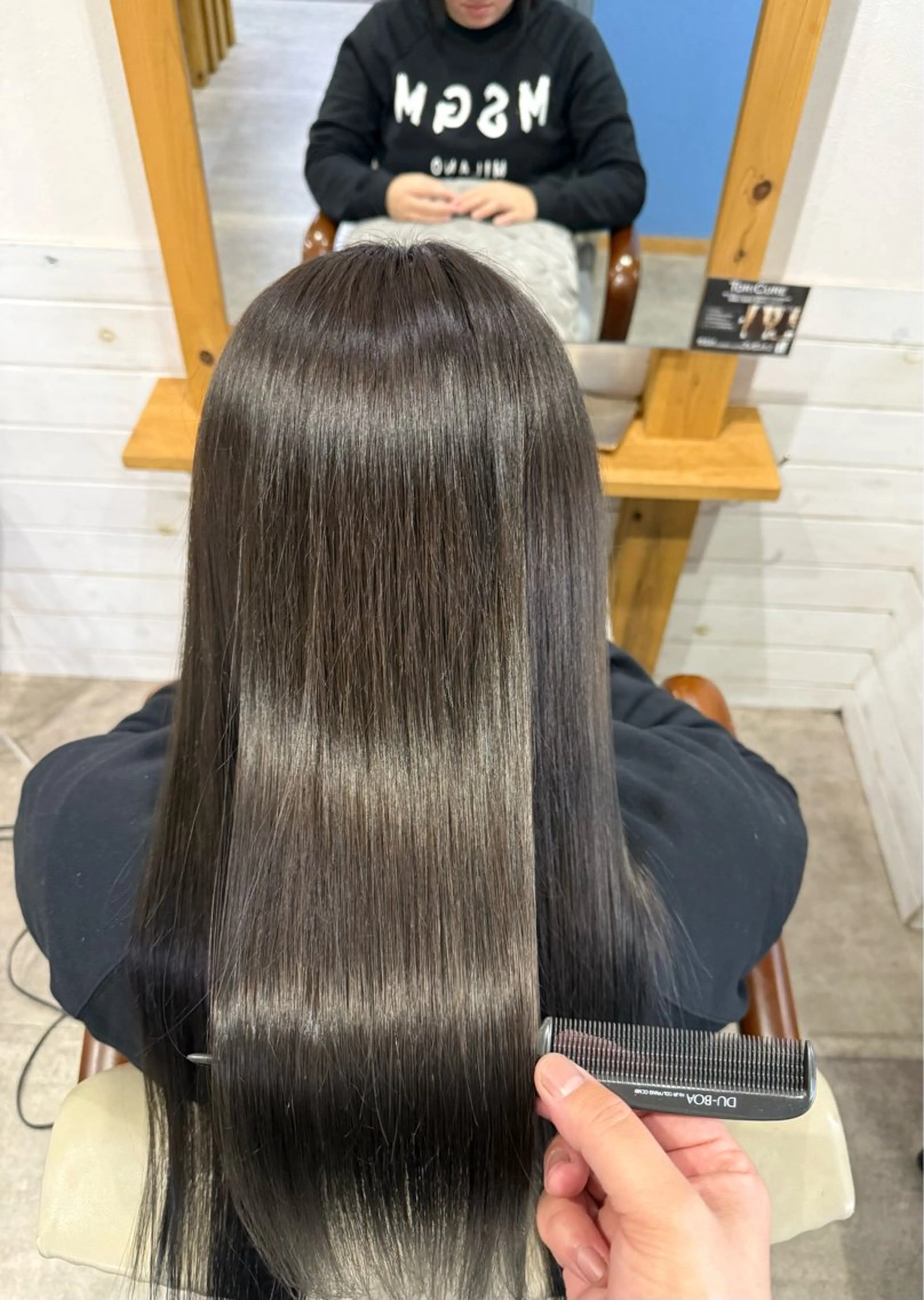 セミロング カラー 髪質改善 カット ヘアカラー トリートメント 店長 奈須 雄紀のヘアスタイル