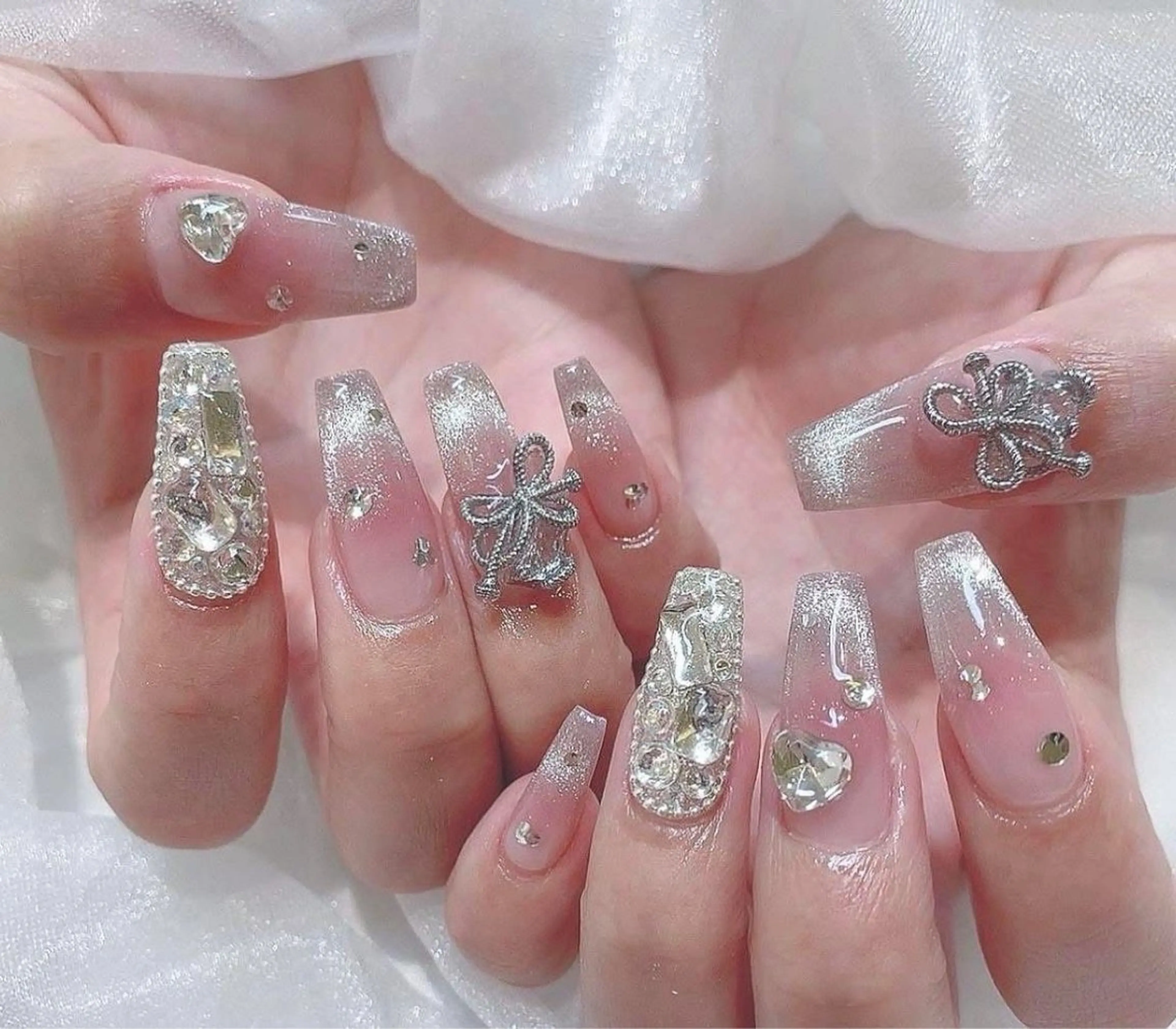 ネイル ハンドネイル ハンドケア モナ& あきのネイルデザイン