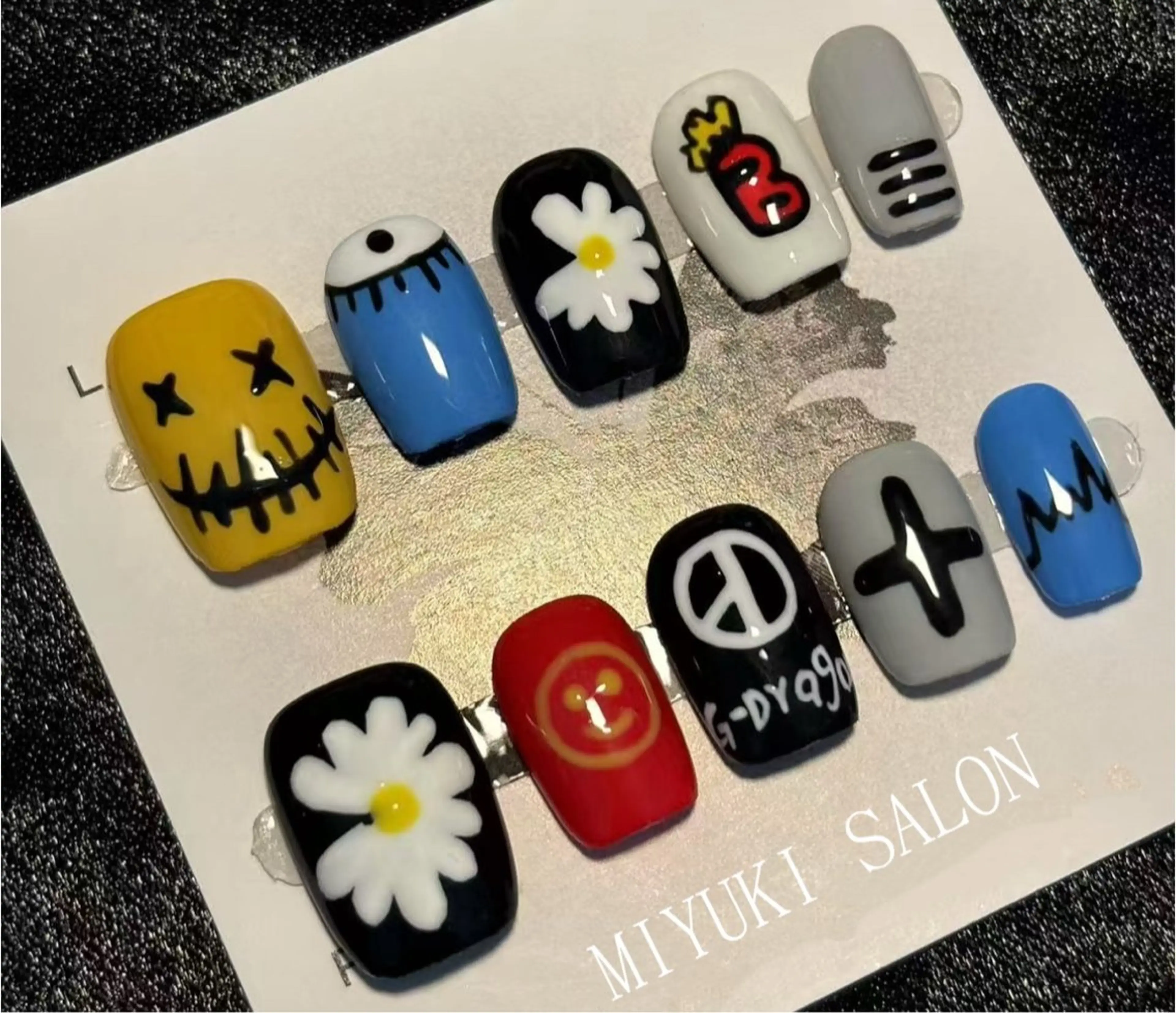 ネイル ハンドネイル 🎀MIYUKI Salon🎀のネイルデザイン