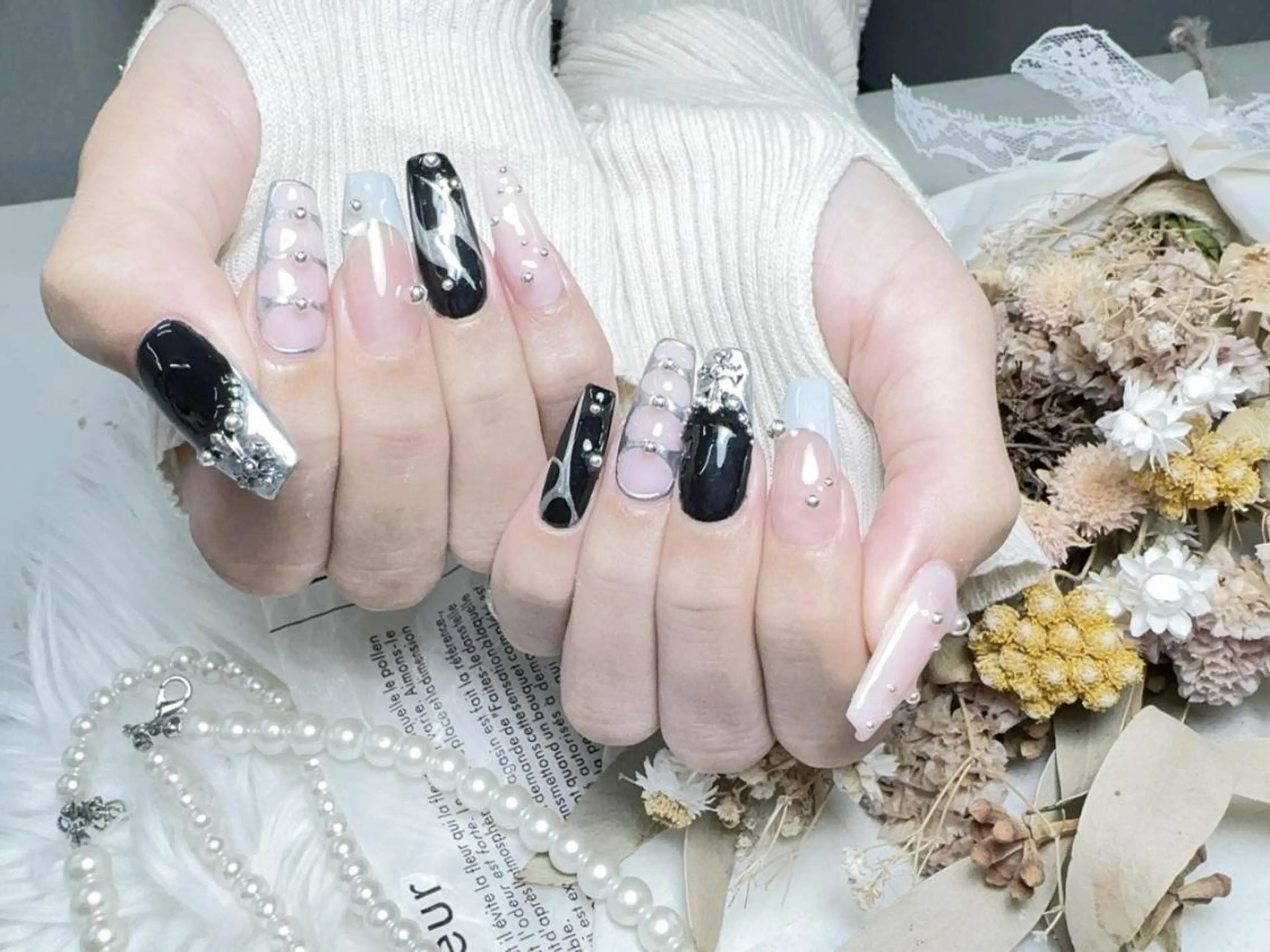 メンズ ネイル アートネイル フレンチネイル ジェルネイル キラキラネイル パラジェル Bloom kabukiのネイルデザイン