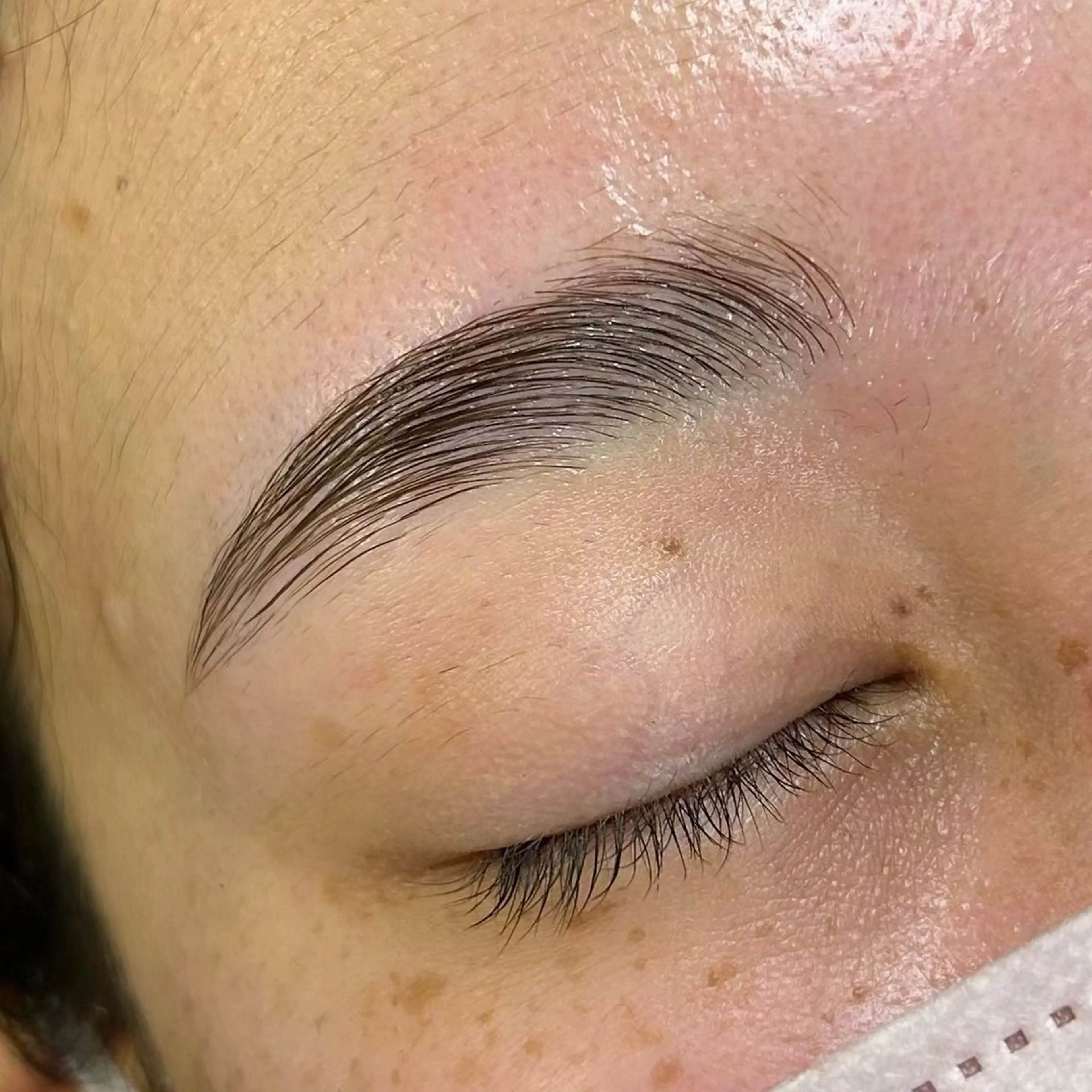 メンズ アイブロウ TRU NAIL&EYE 光の森店所属・髙宗 ひかりのマツエク・マツパデザイン