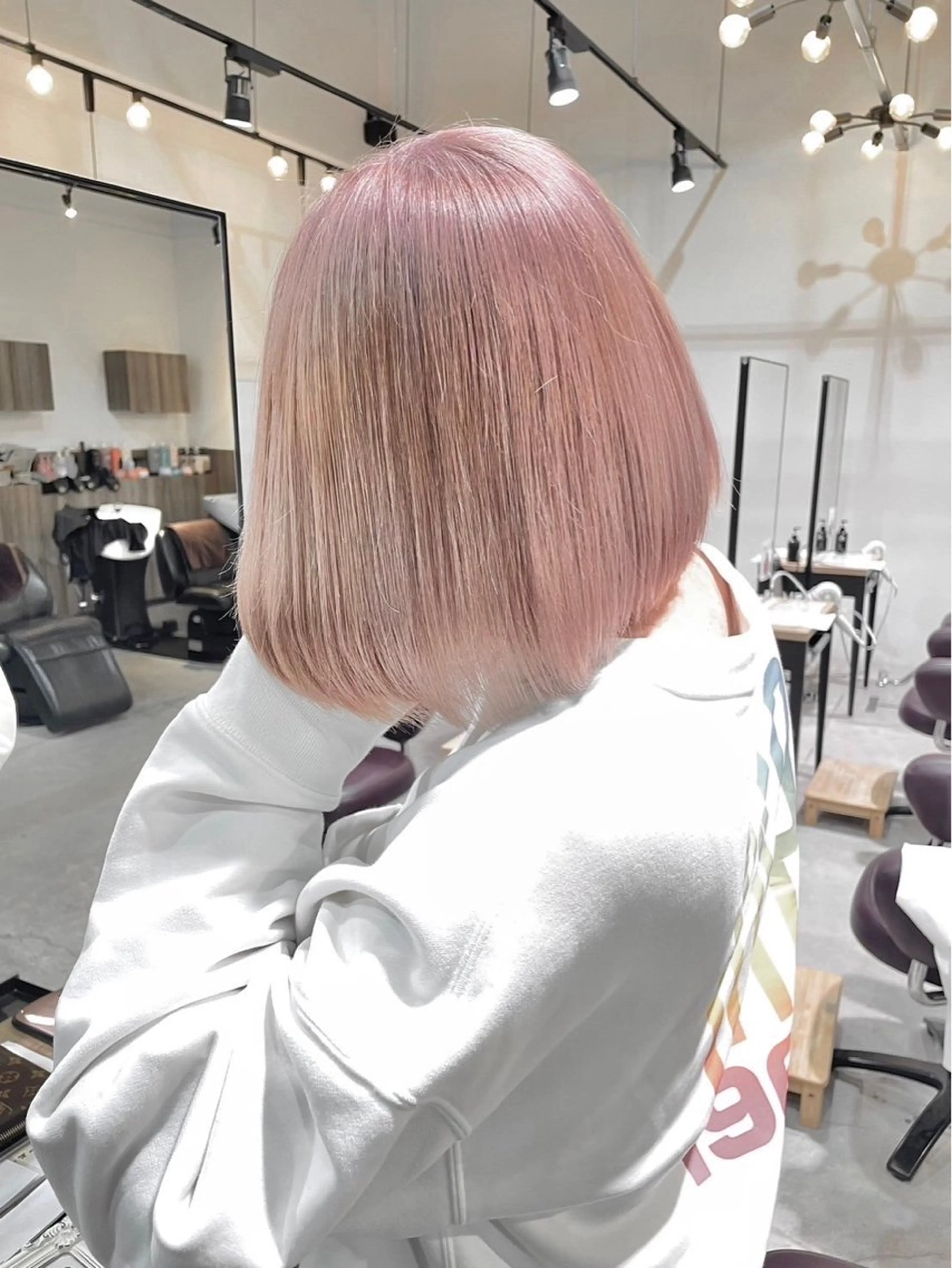 ショート ボブ GRANDEUR 村越 捺稀のヘアスタイル