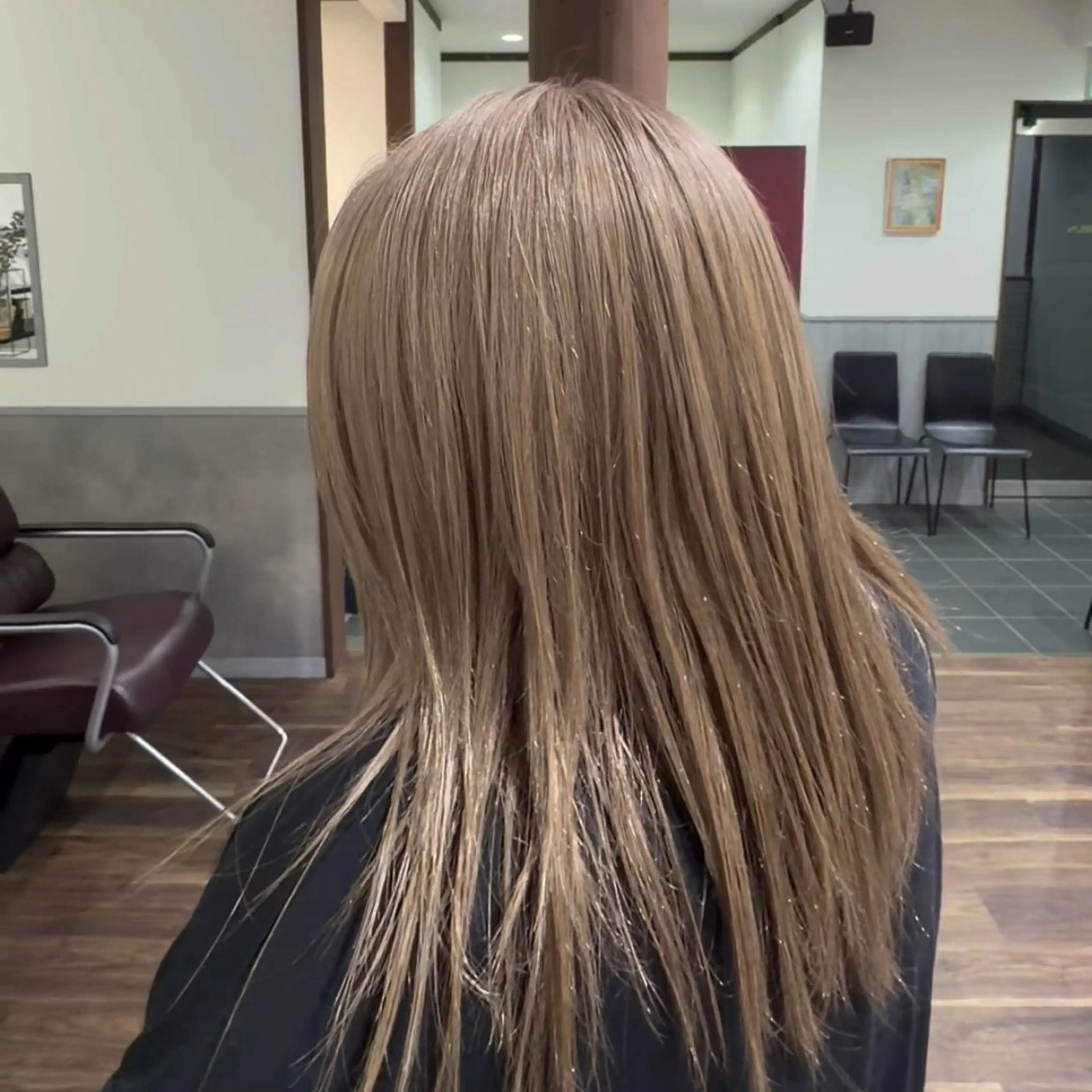 セミロング ヘアカラー LAPENSEE所属・ブリーチ🌱/ りおのヘアスタイル