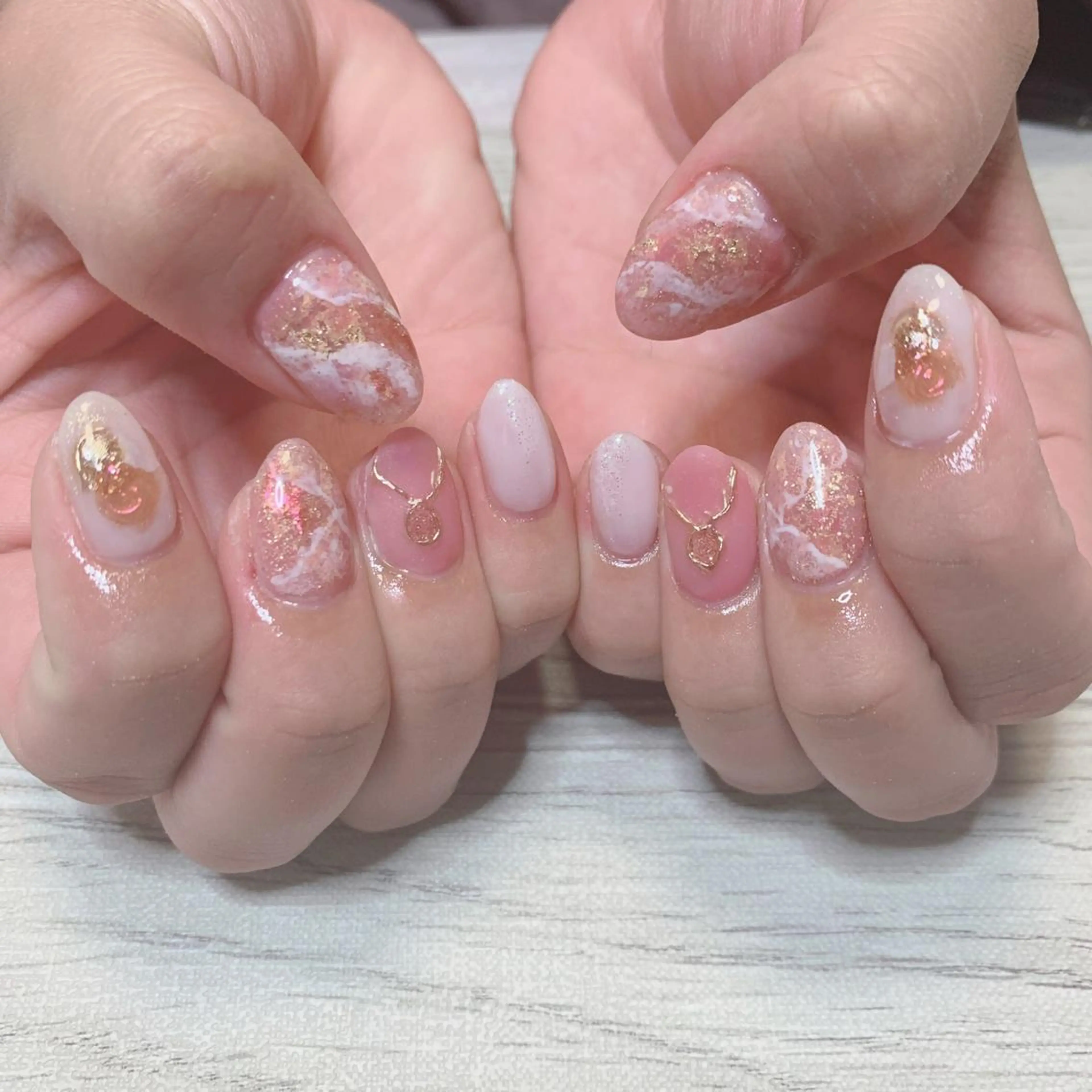 ネイル ハンドネイル フットネイル Adite nailのネイルデザイン