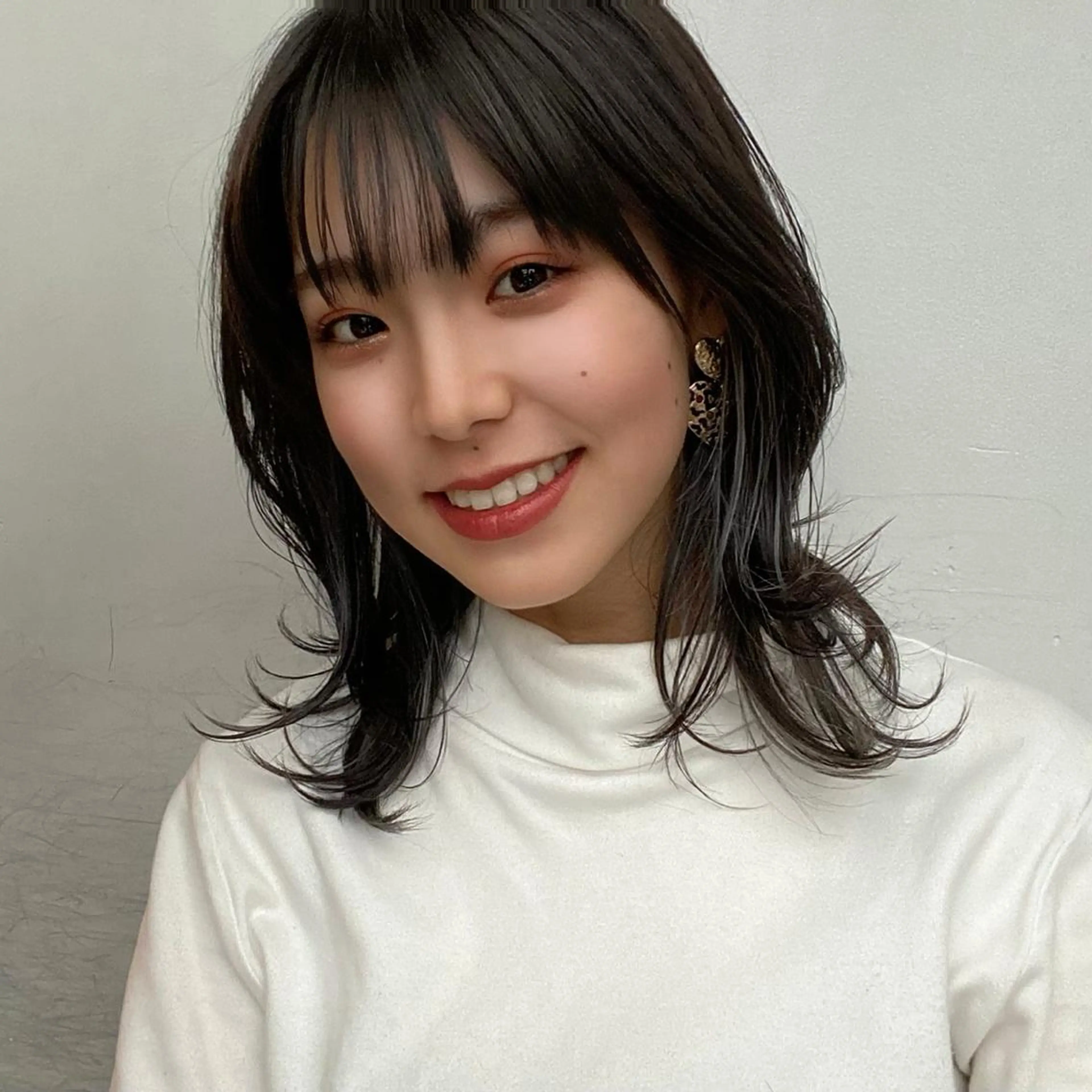 ミディアム カラー ヘアアレンジ 透明感カラー 【柔らか透明感✨/ 似合せ前髪】大石葉月のヘアスタイル