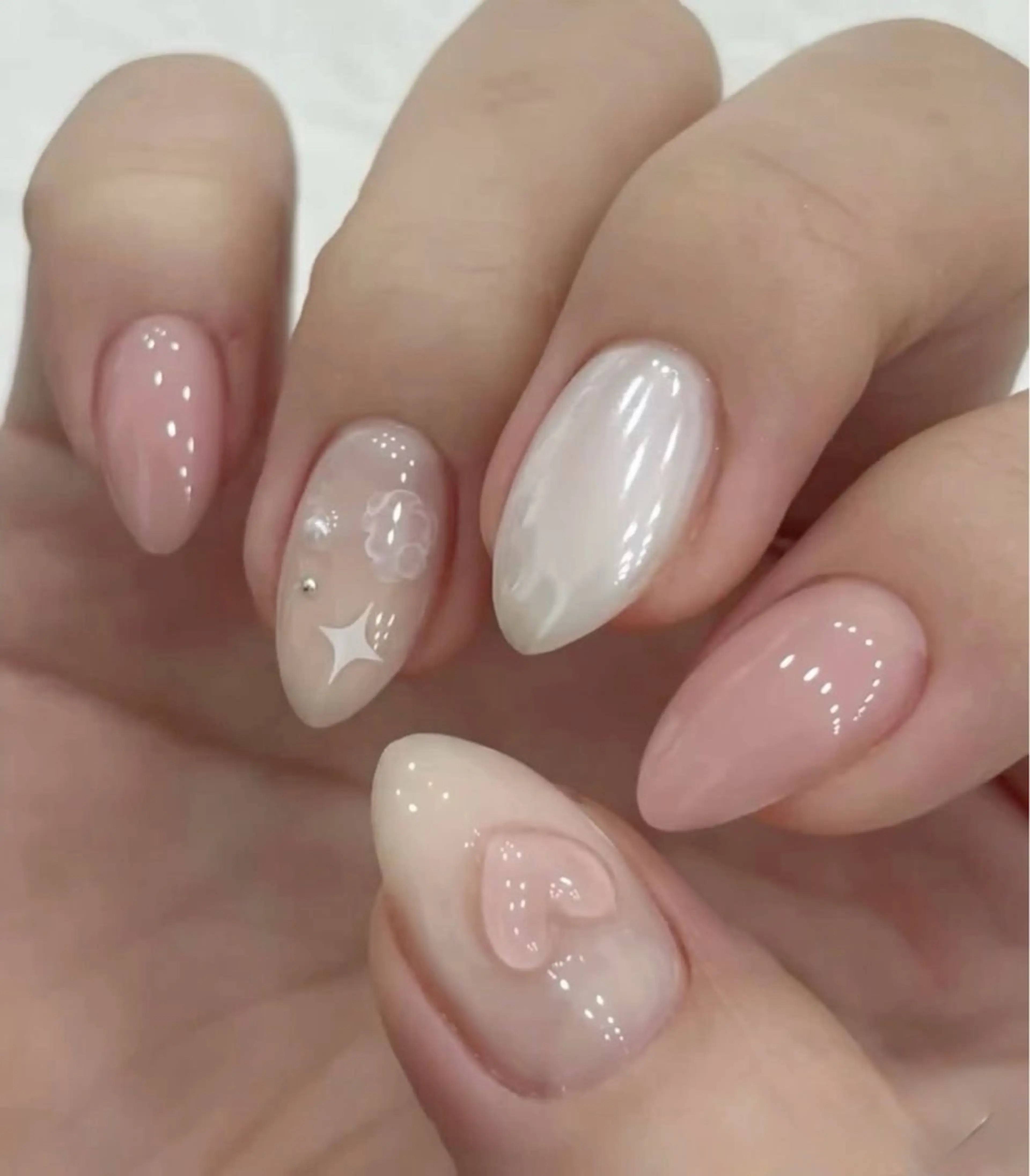ネイル 長さ出し フレンチネイル グラデーション 卒業式 マグネットネイル MIHANA NAILのネイルデザイン