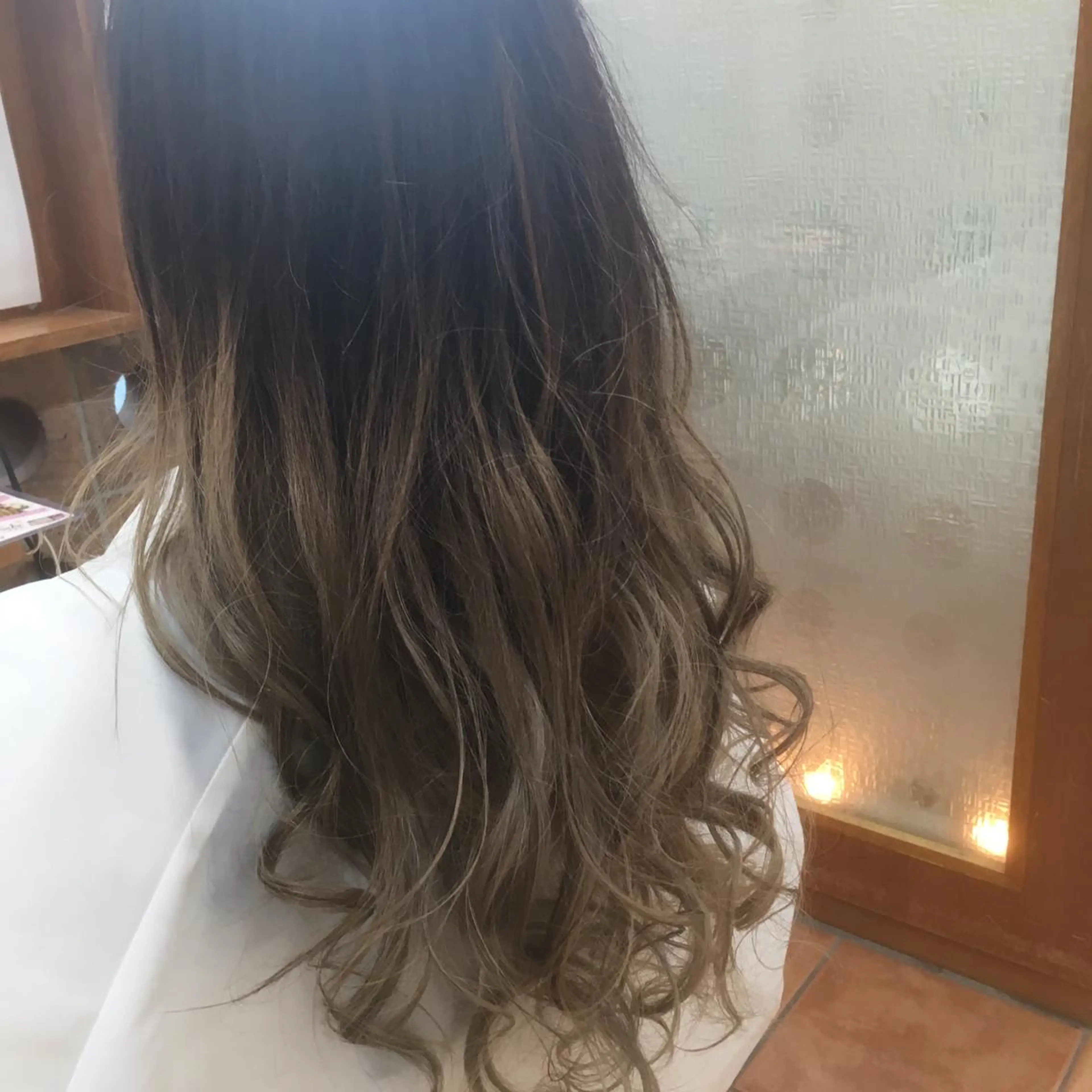 ロング カラー 白髪ぼかしハイライト 柳川拓哉のヘアスタイル