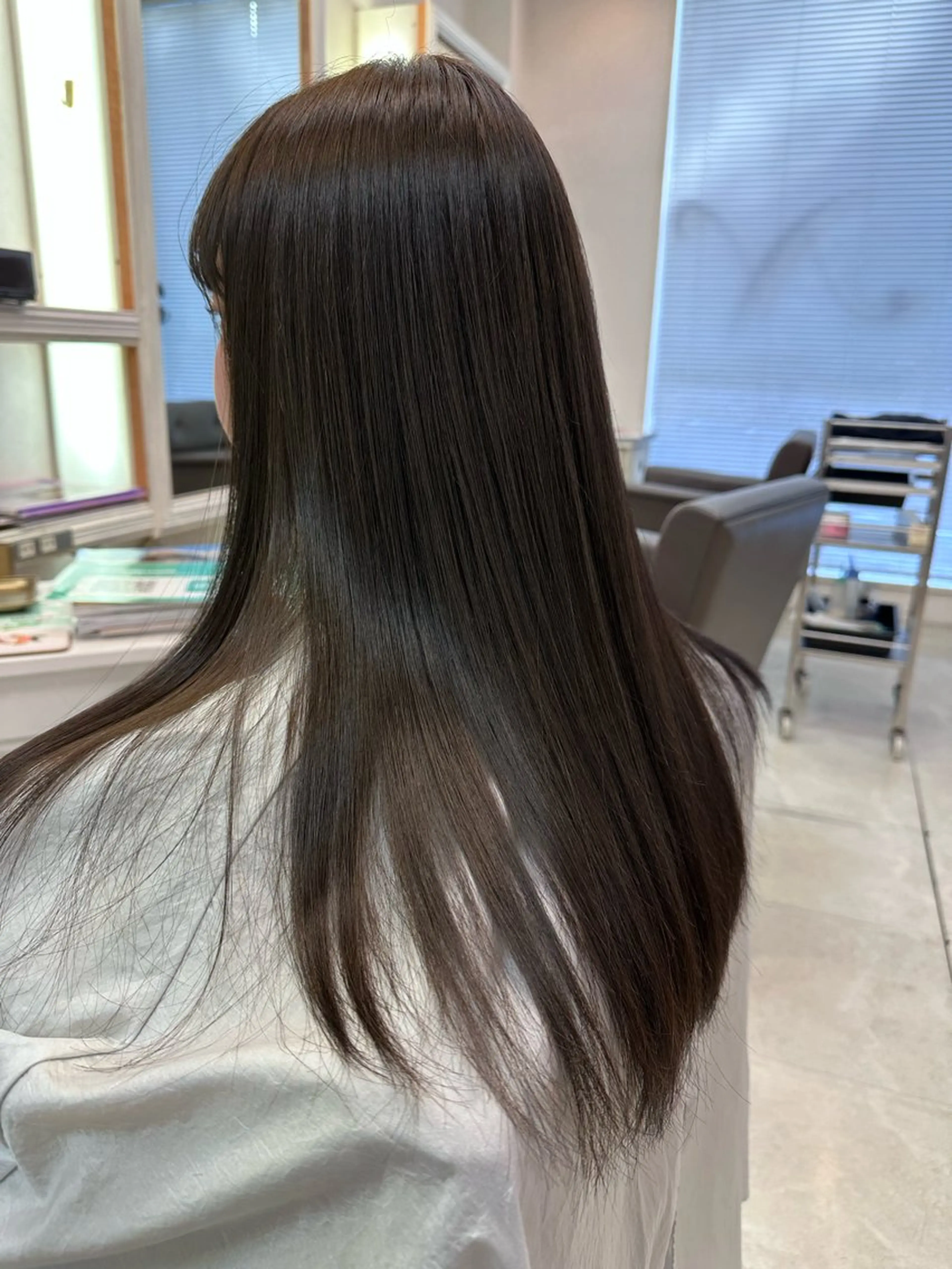 ロング カラー 井上 竜成のヘアスタイル