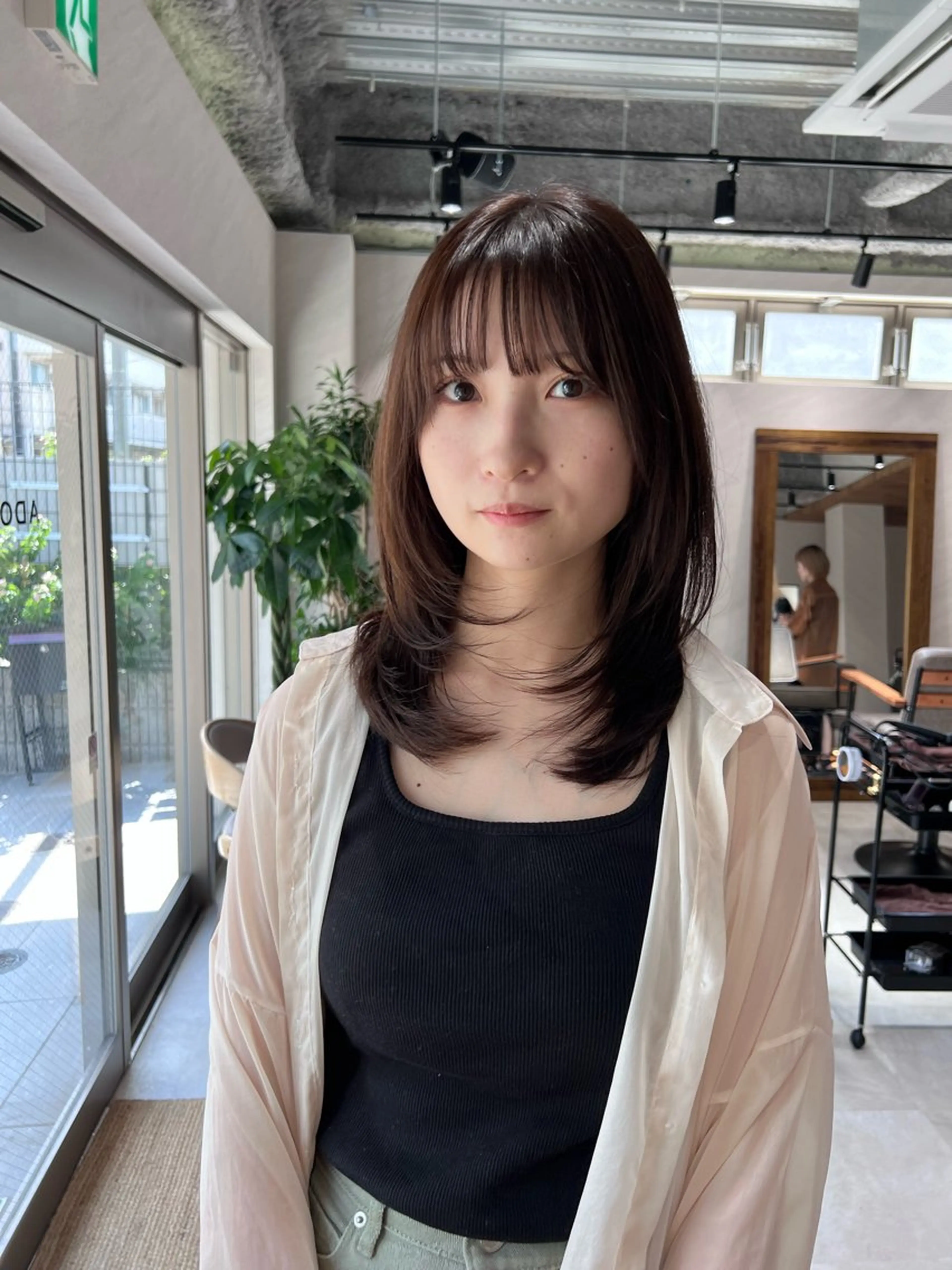 ミディアム カラー レイヤーカット カット ヘアカラー トリートメント ヘアセット 🌟小顔カット🌟 レイヤーカットボブのヘアスタイル