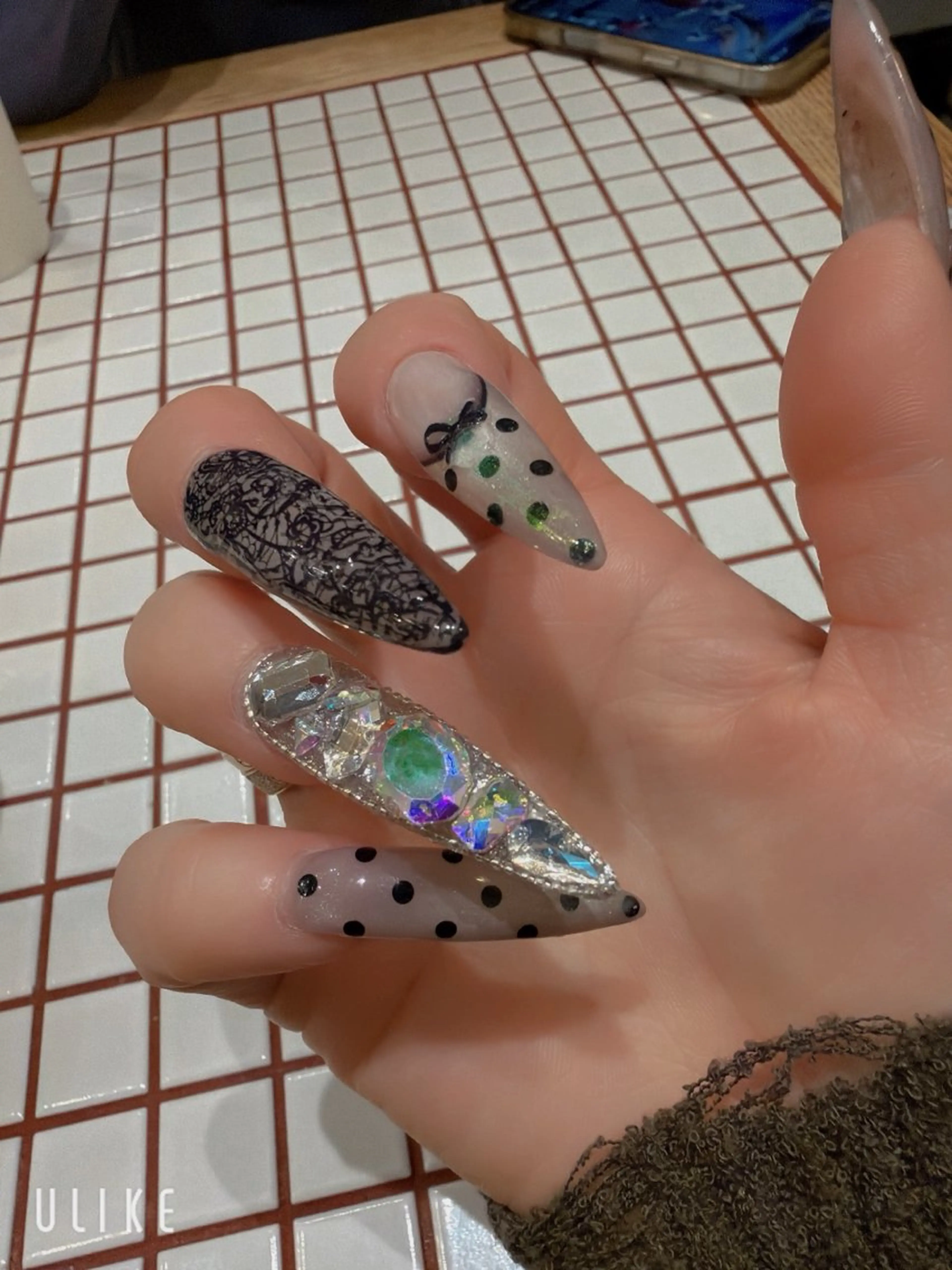 ロング 戸田 宏美のネイルデザイン