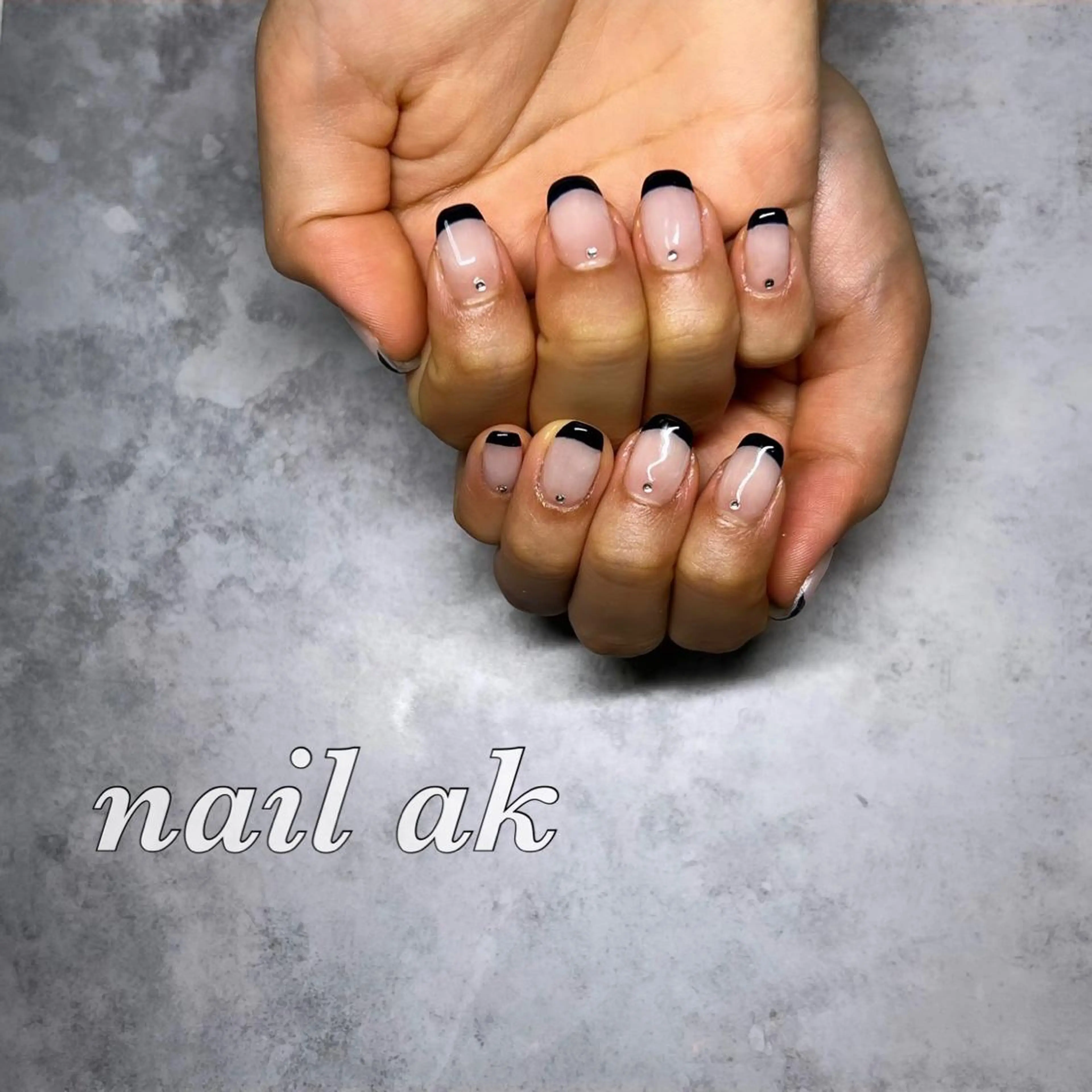 ネイル フレンチネイル ネイビー ハンドネイル ak nail .のネイルデザイン