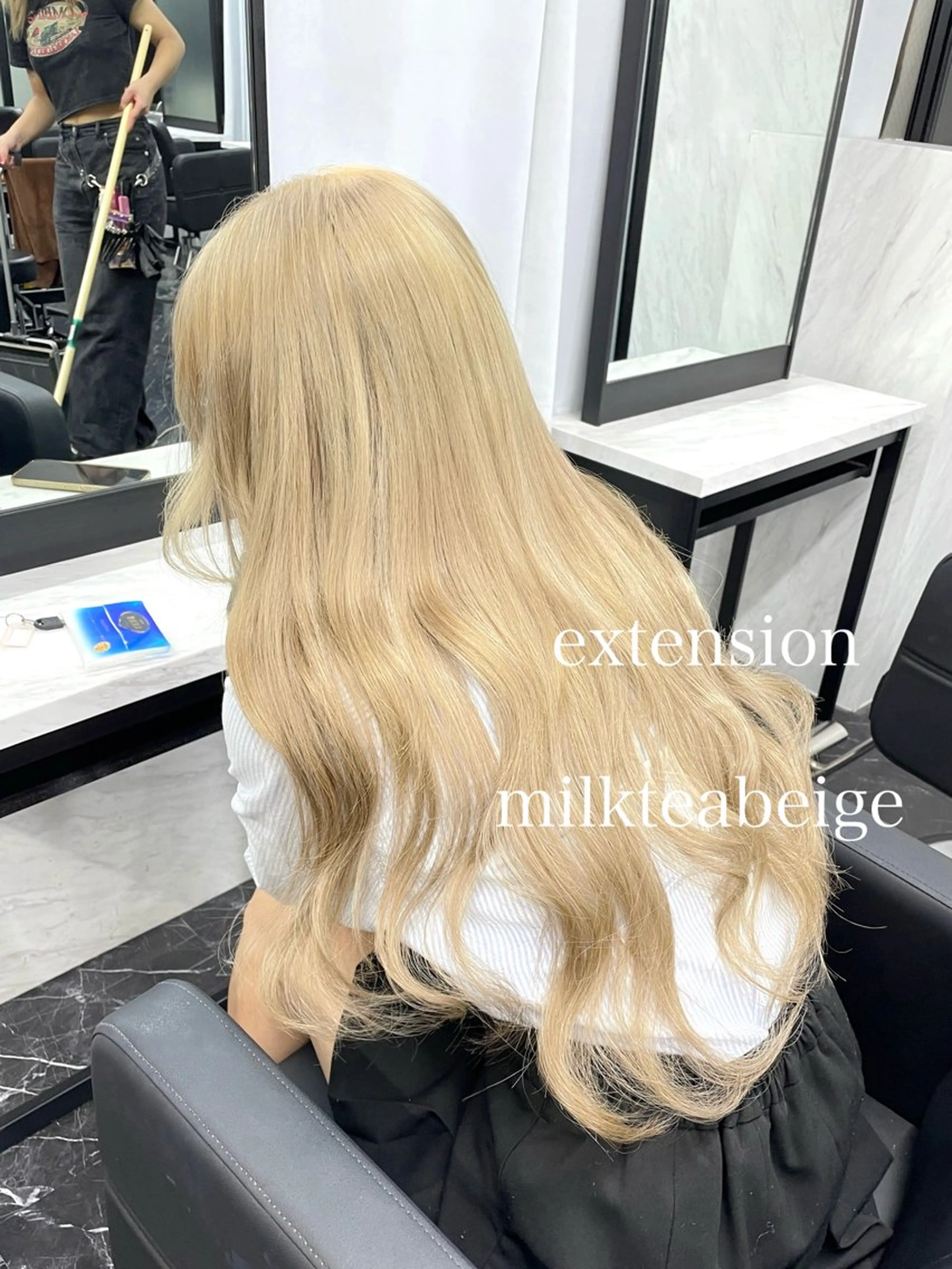 ロング カラー ヘアカラー エクステ エクステ🩵ブリーチ 韓国ヘア🩵KAEのヘアスタイル