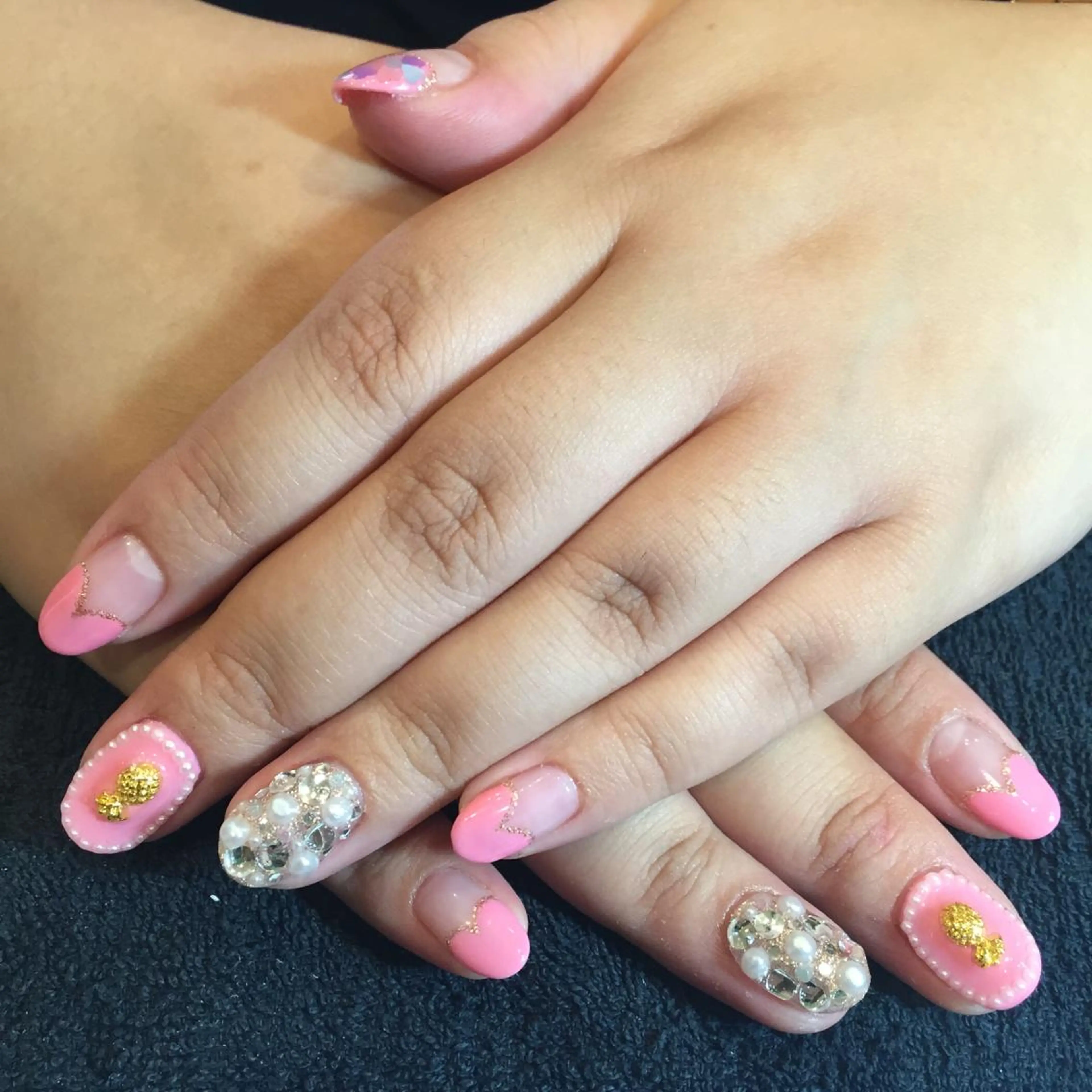 ネイル フレンチネイル ハート ハンドネイル Lila所属・桑原 香菜代のネイルデザイン