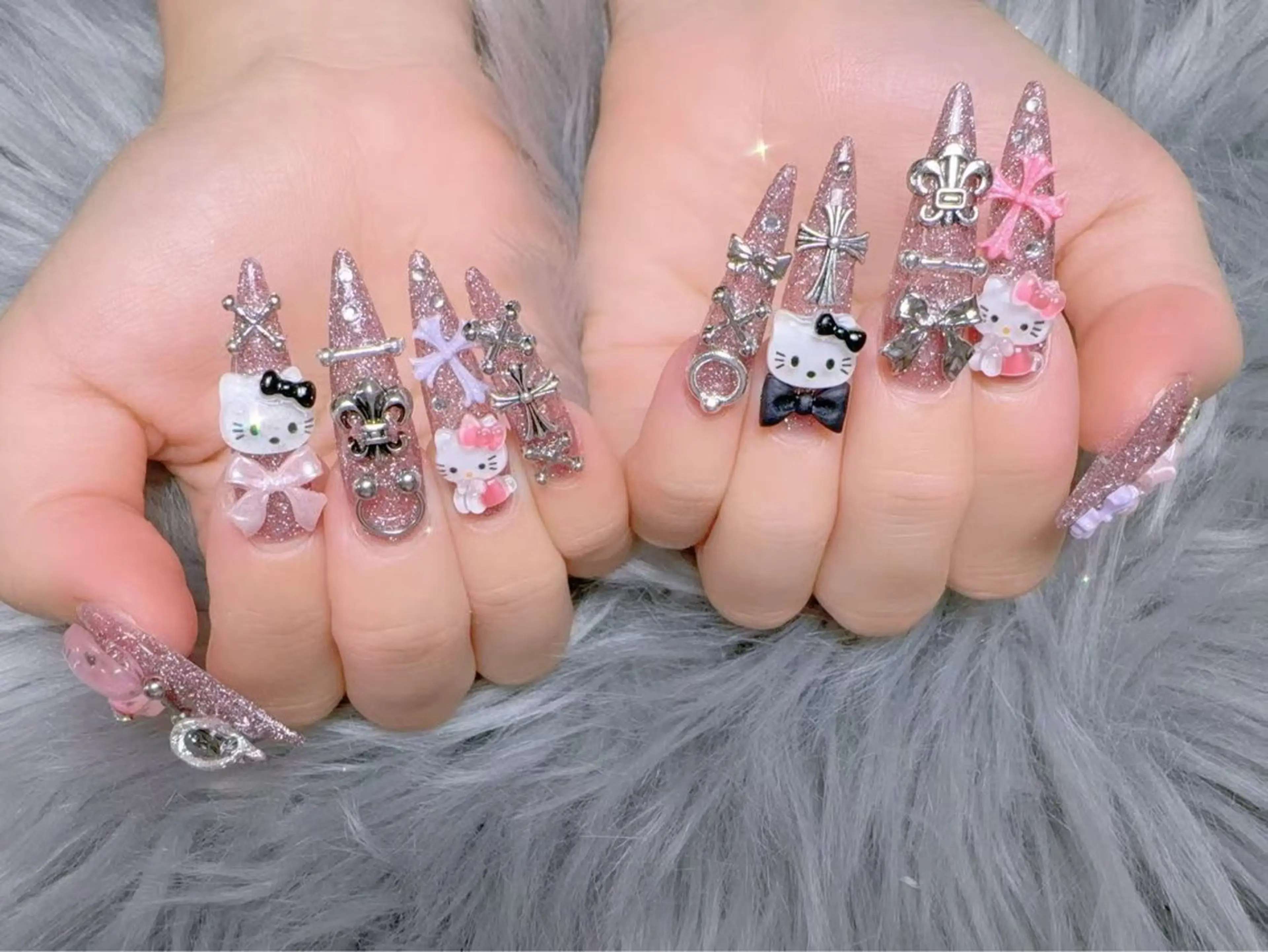 ロング ハンドネイル Moomi nail salonのネイルデザイン