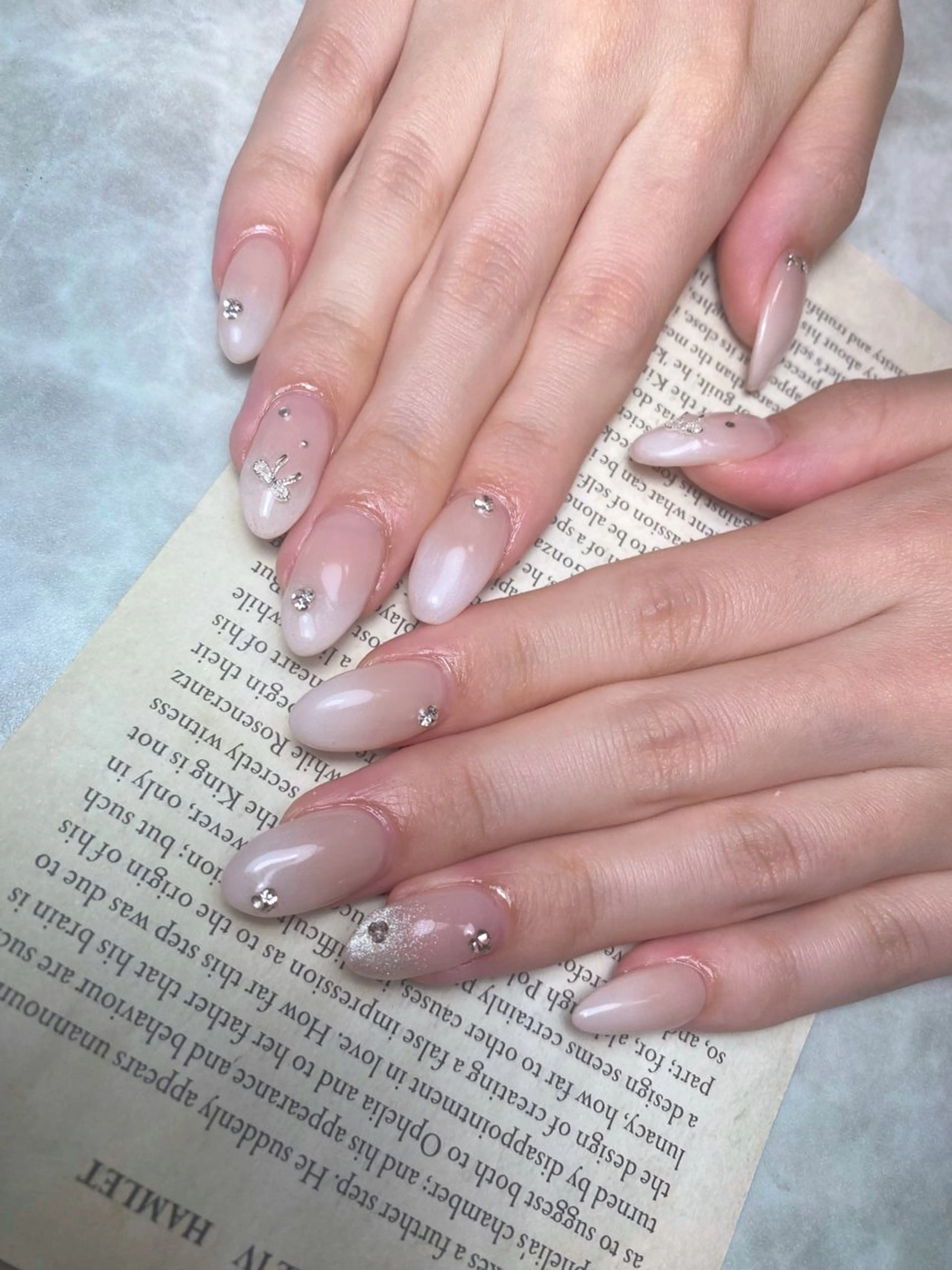 ネイル ブライダルネイル 🌿Charme🌿 MAIのネイルデザイン