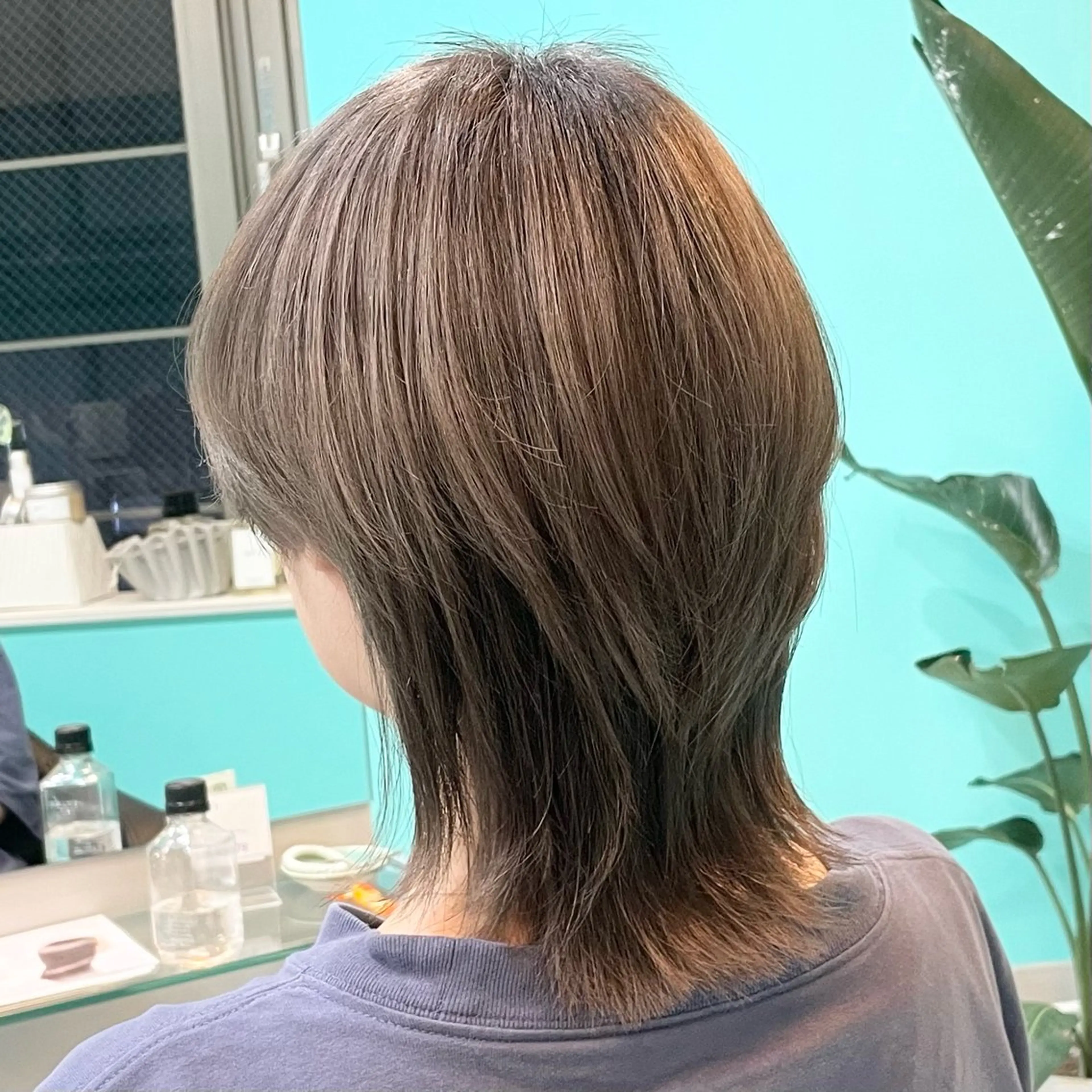 ミディアム カラー ダークグレー Natsuki‎🤍 透明感×艶カラー🫧のヘアスタイル