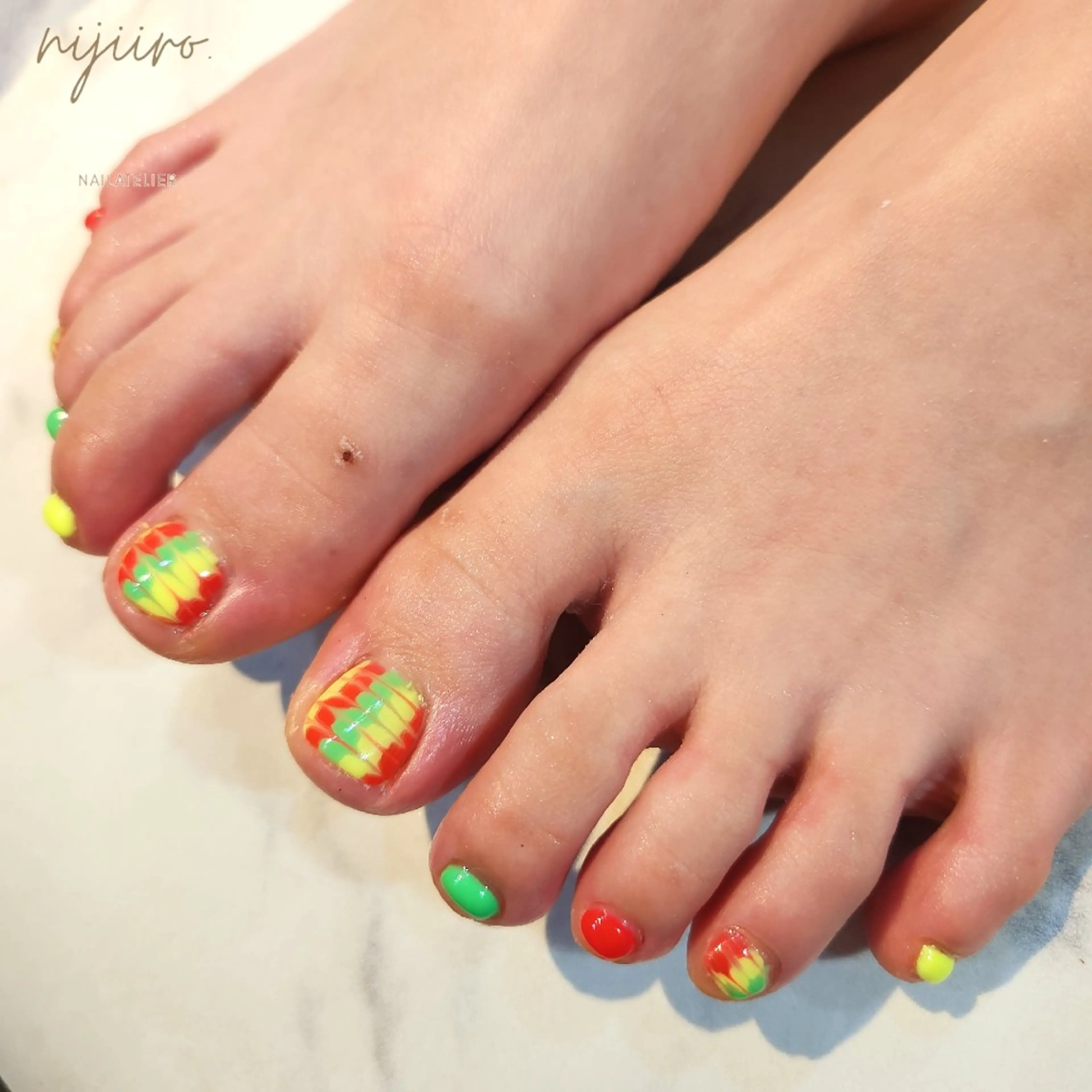 ネイル ハンドネイル nailatelier nijiiro.所属・nijiiro🌈 サトウのネイルデザイン