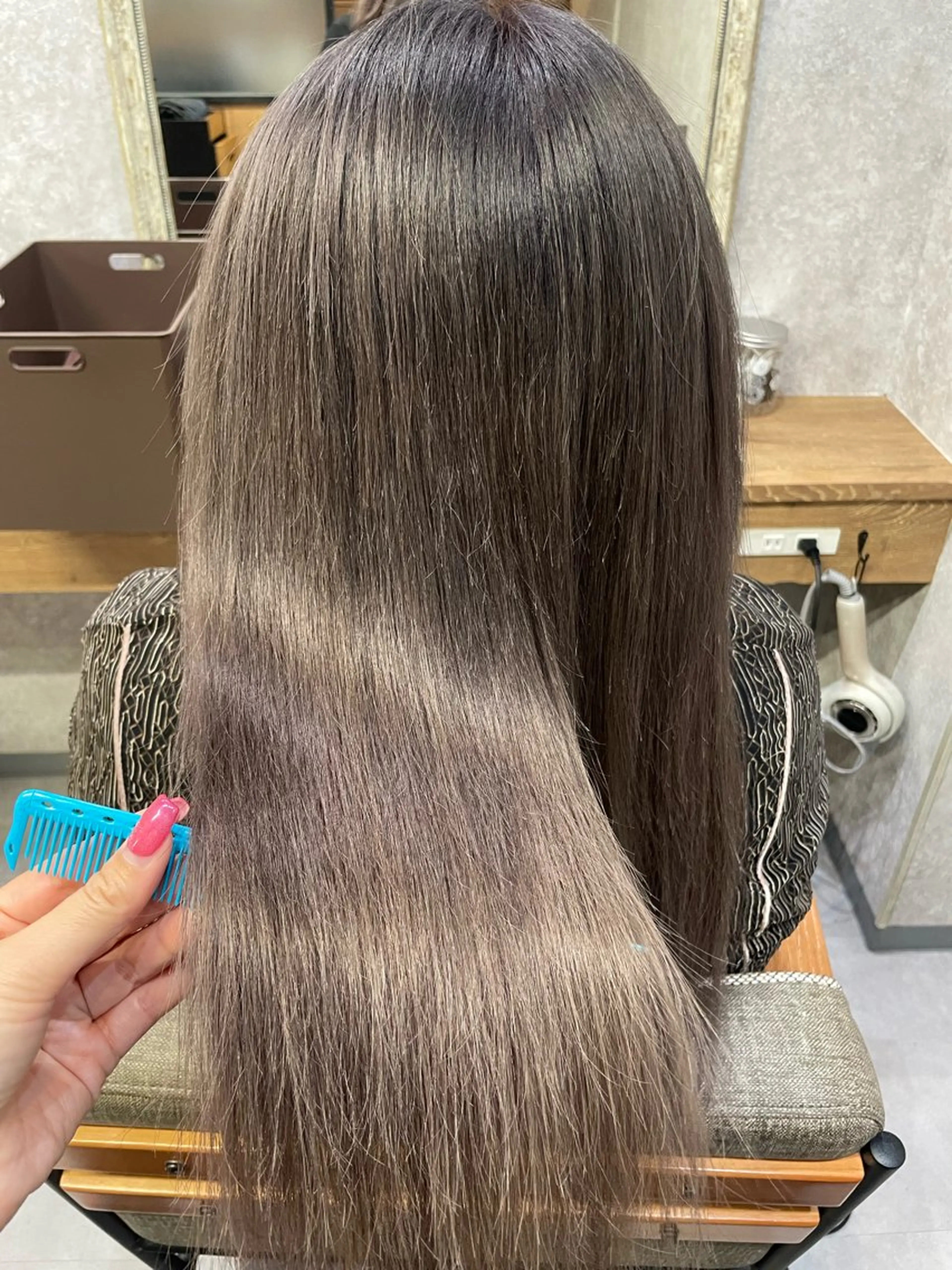 ロング カラー ヘアカラー トリートメント ツヤちゅるカラー✮ すずなのヘアスタイル