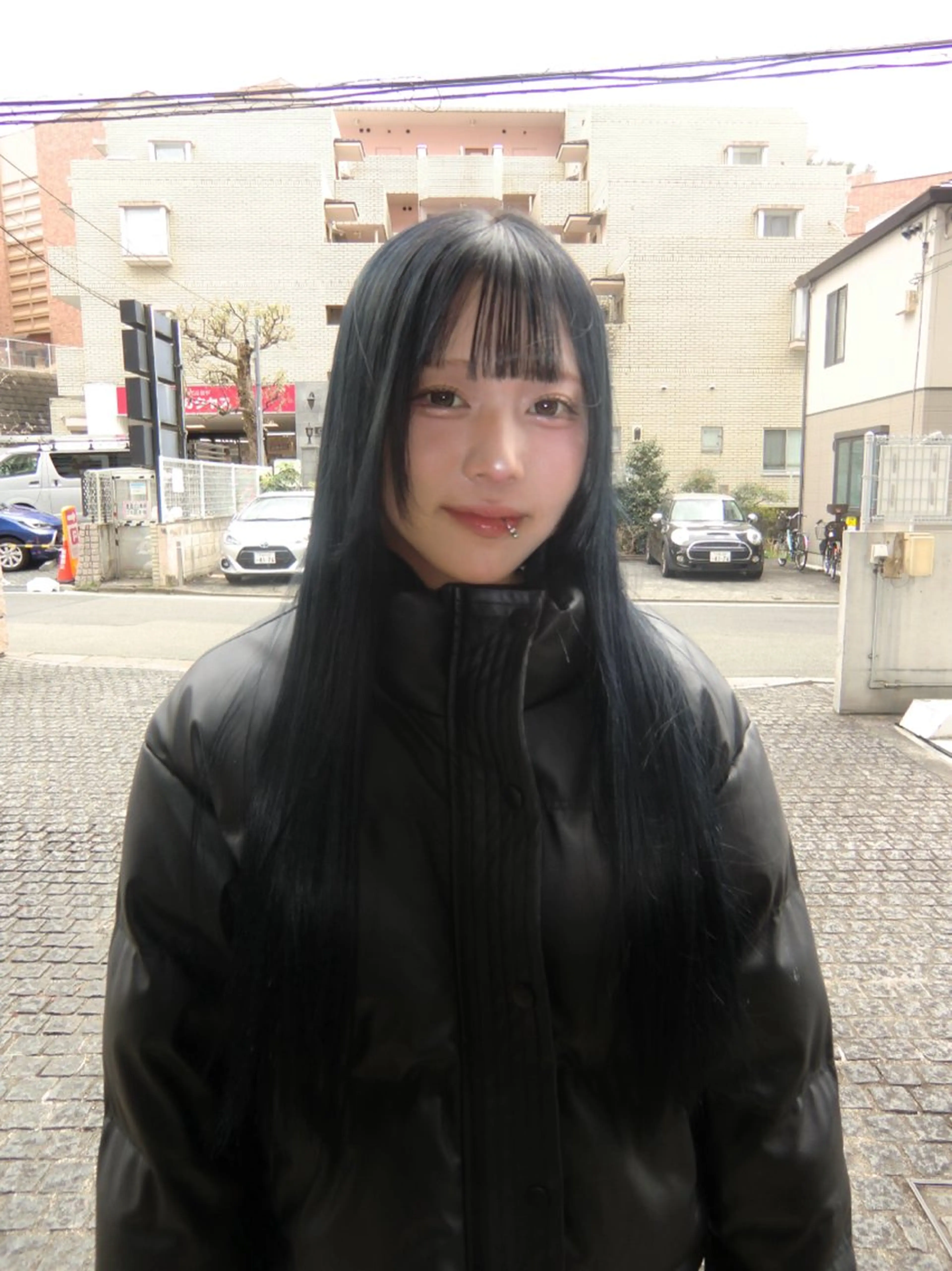 ロング カラー 黒髪 ブルーカラー ブルーブラック ハイトーン/艶カラー 🐈‍⬛kotoseのヘアスタイル