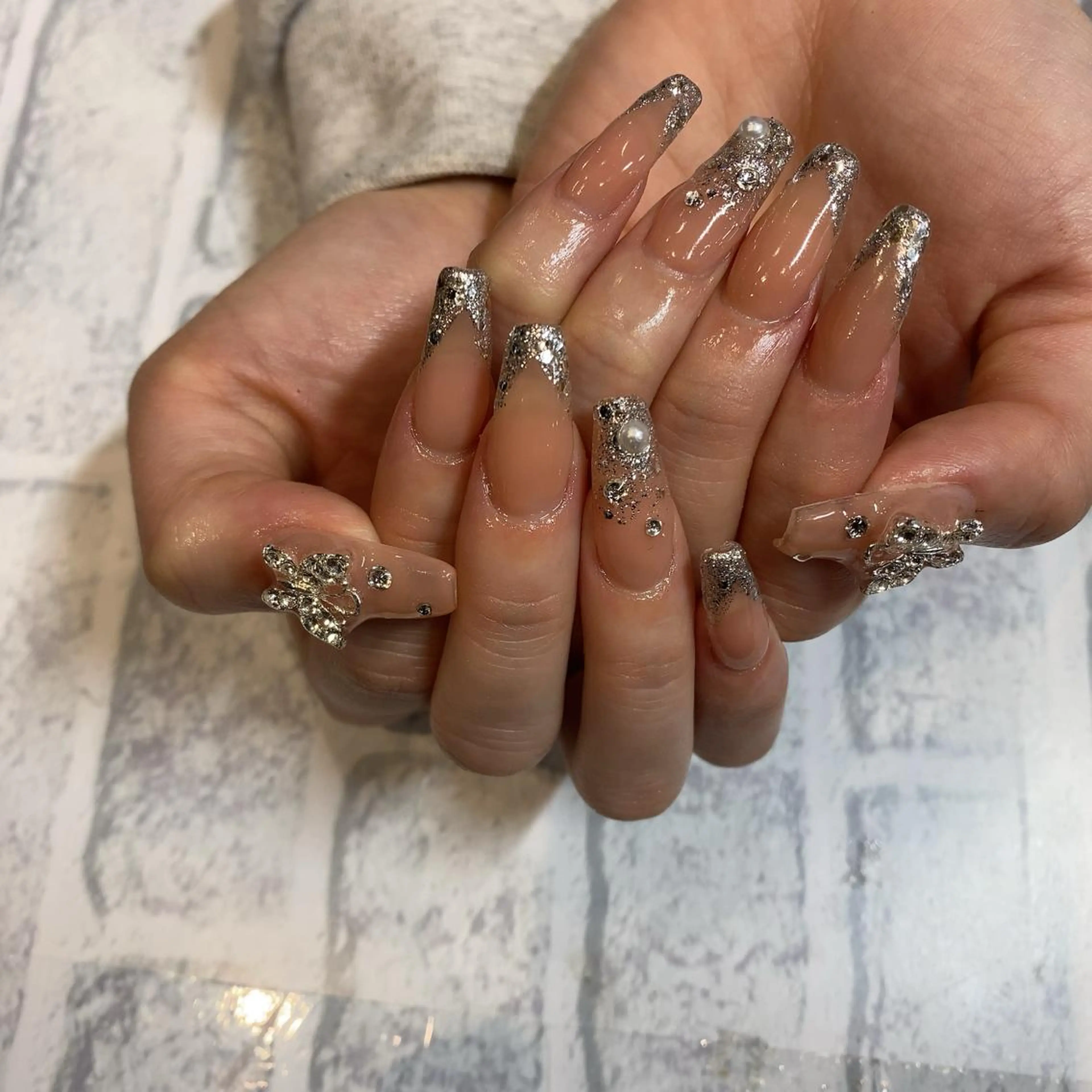 ネイル MADIA所属・momo .のネイルデザイン