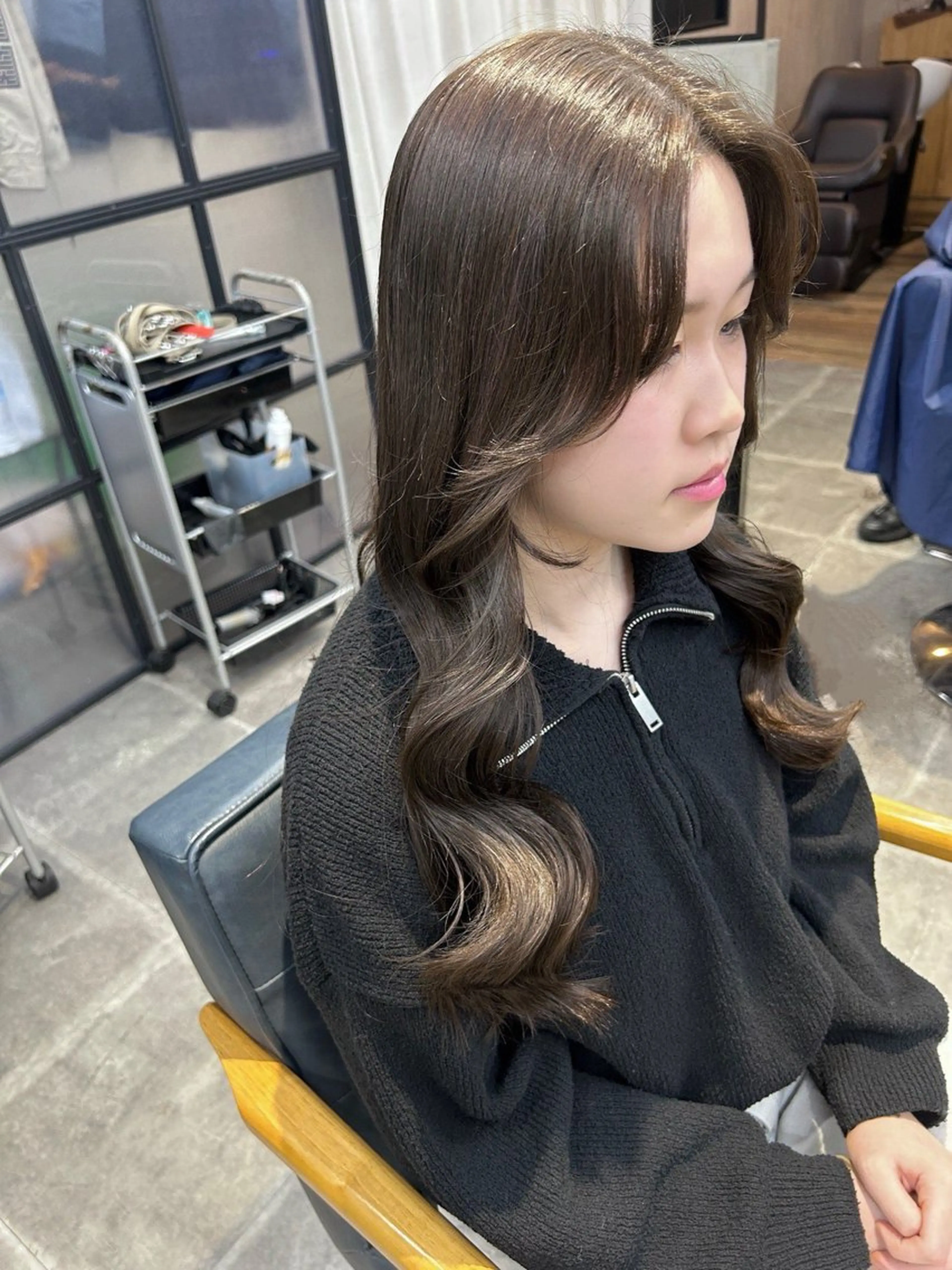 ロング カラー カット ヘアカラー トリートメント newi梅田🫧韓国 ヘア🫧sakiのヘアスタイル