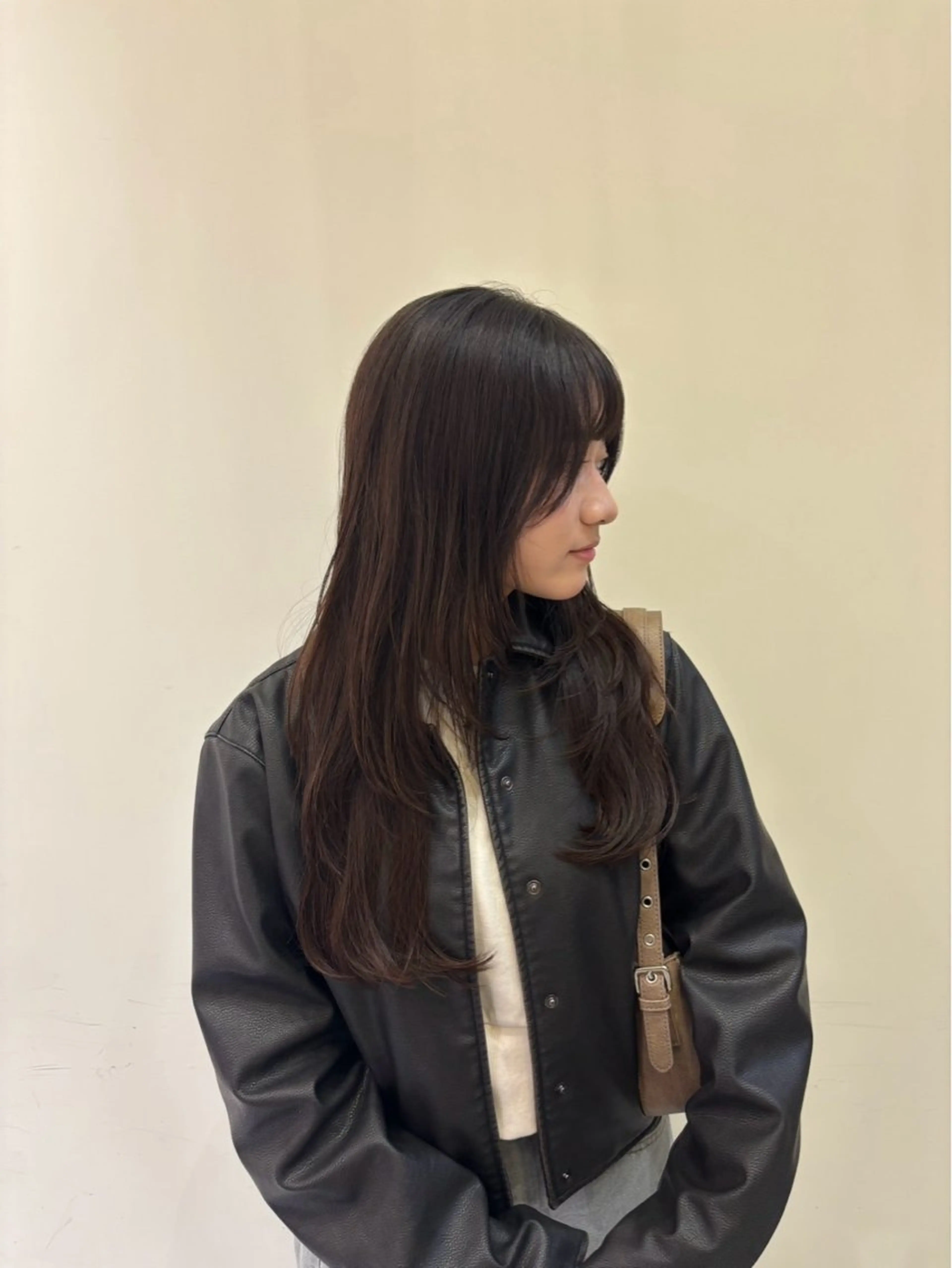 セミロング カット ヘアカラー トリートメント 透明感カラー/顔周り カット/レイヤーにかのヘアスタイル