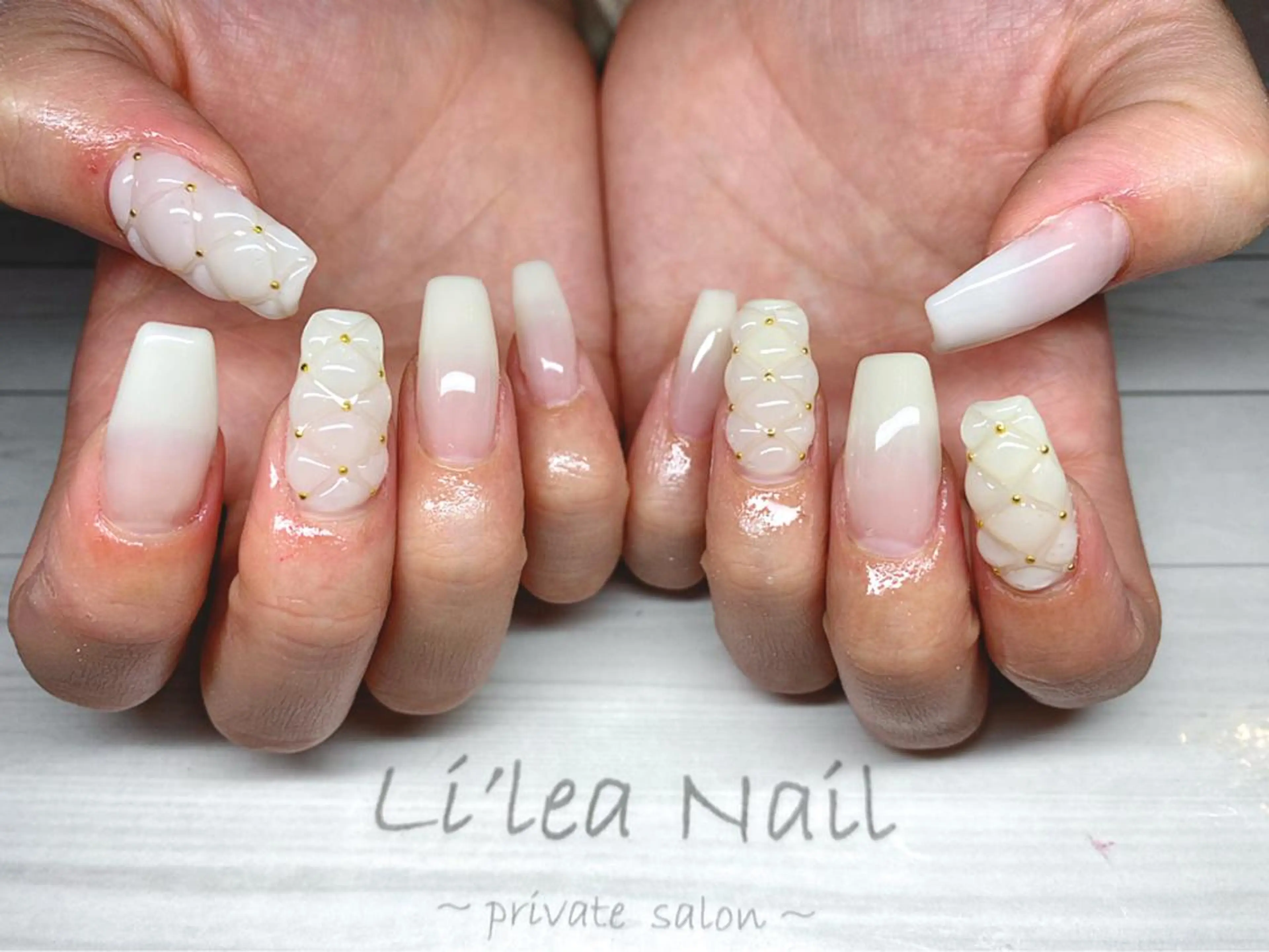 ネイル Li'leaNail AINAのネイルデザイン