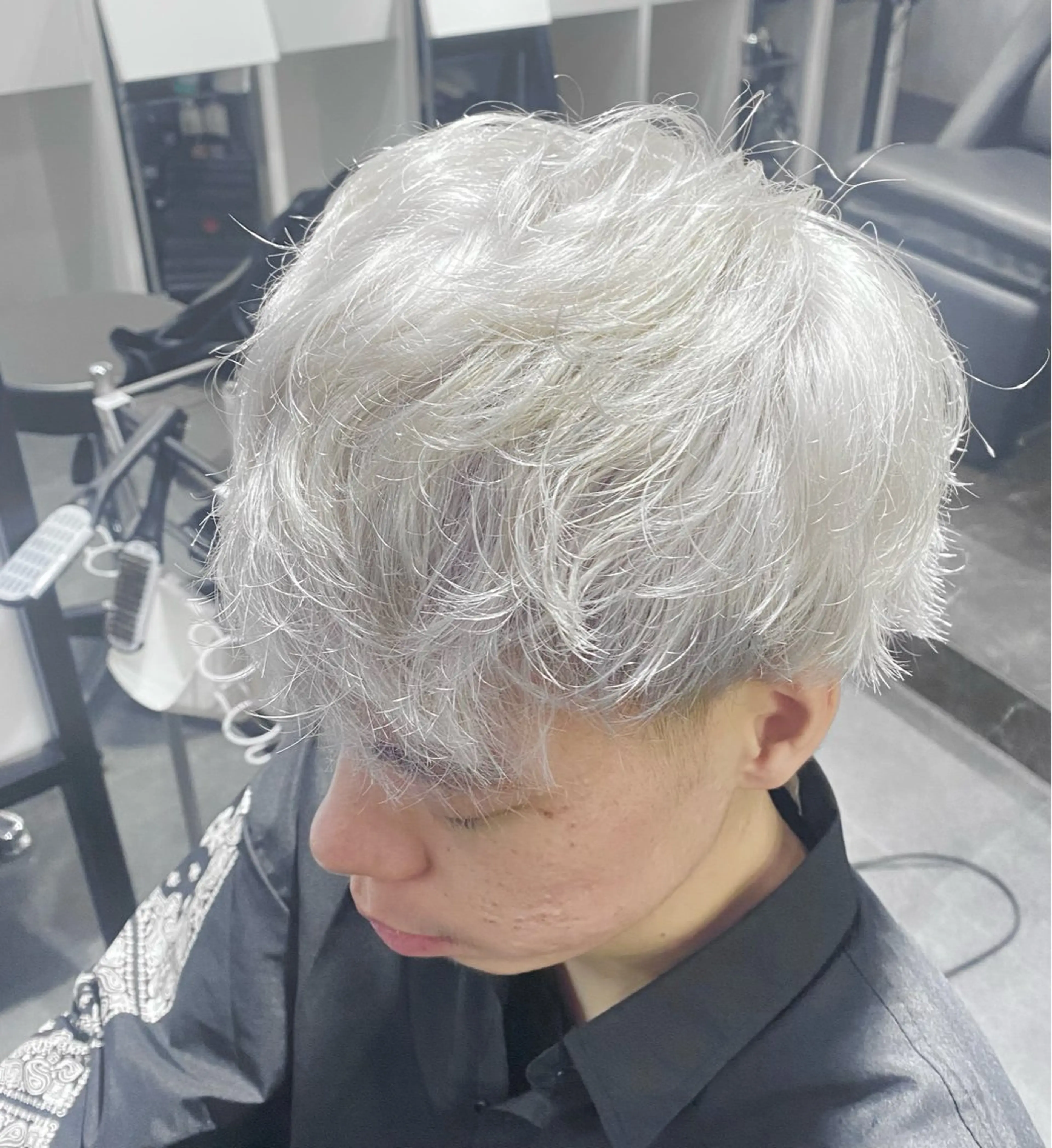 ショート カラー メンズ メンズブリーチ ブリーチ パーソナルカラー診断 ホワイトカラー美座尊のその他イメージ