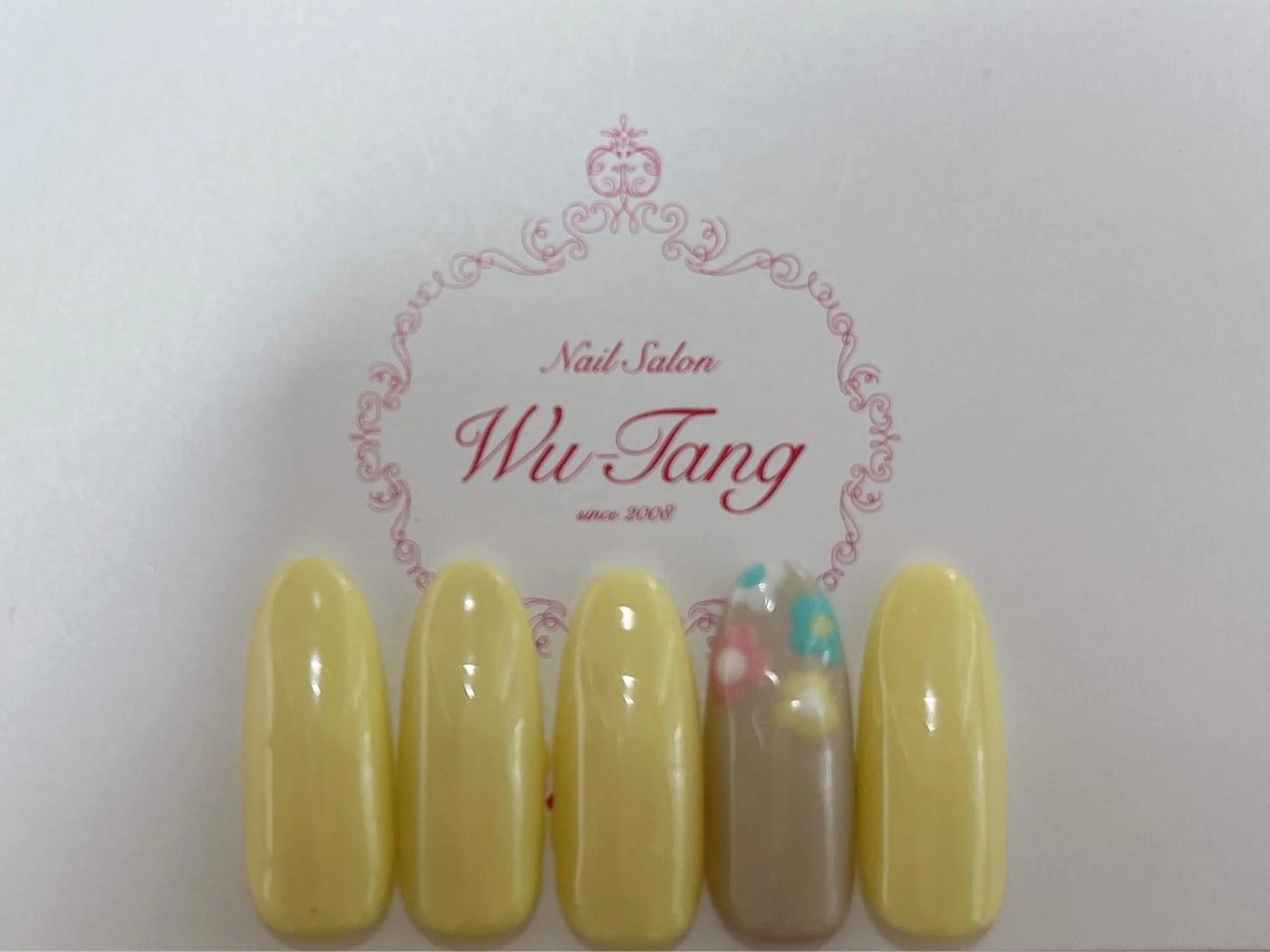 ネイル アートネイル シンプルネイル 堤 花のネイルデザイン