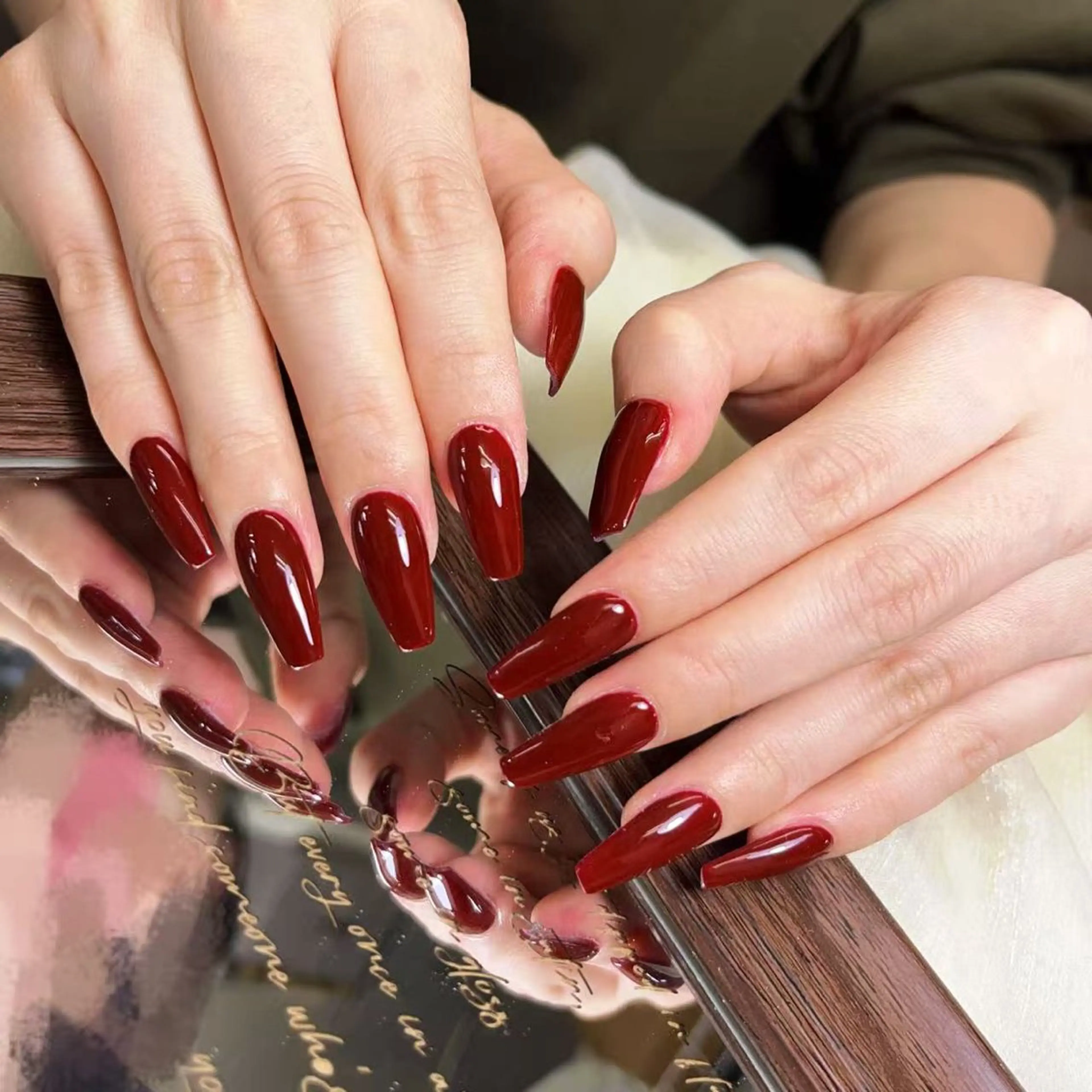 ネイル ハンドネイル ハンドケア BuBu Nail渋谷道玄坂のネイルデザイン